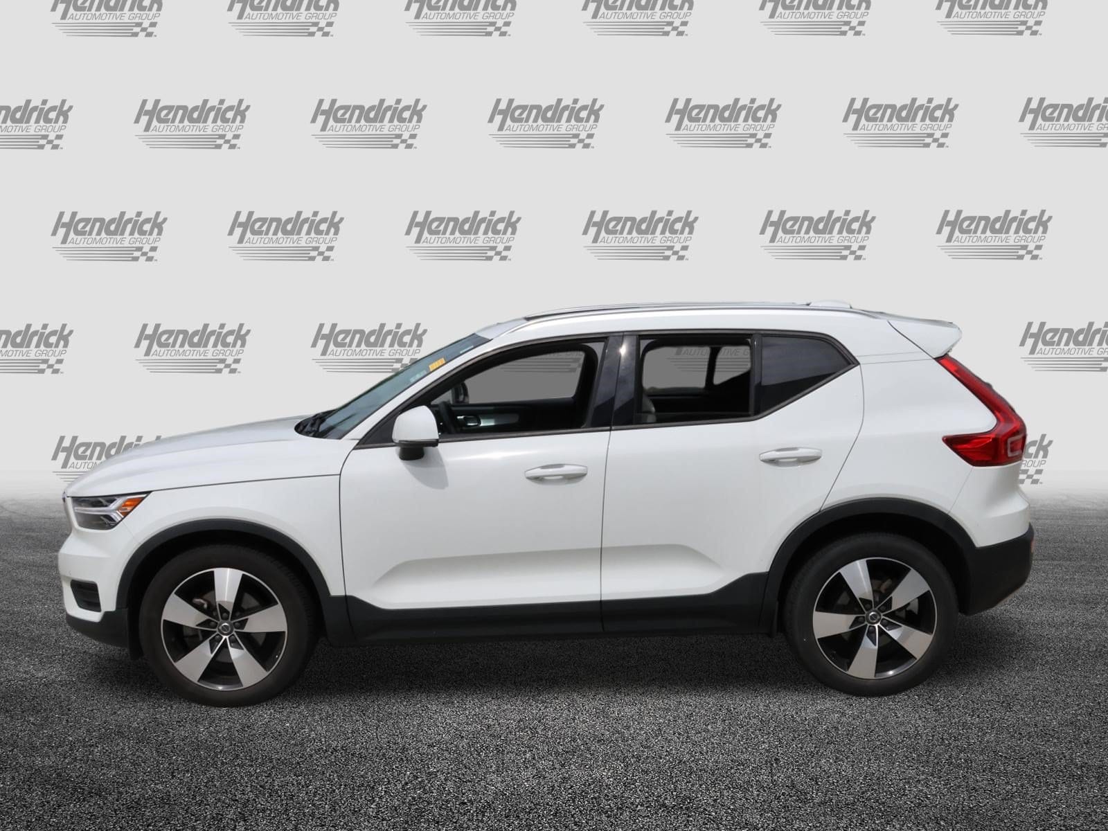 Volvo XC40 Momentum