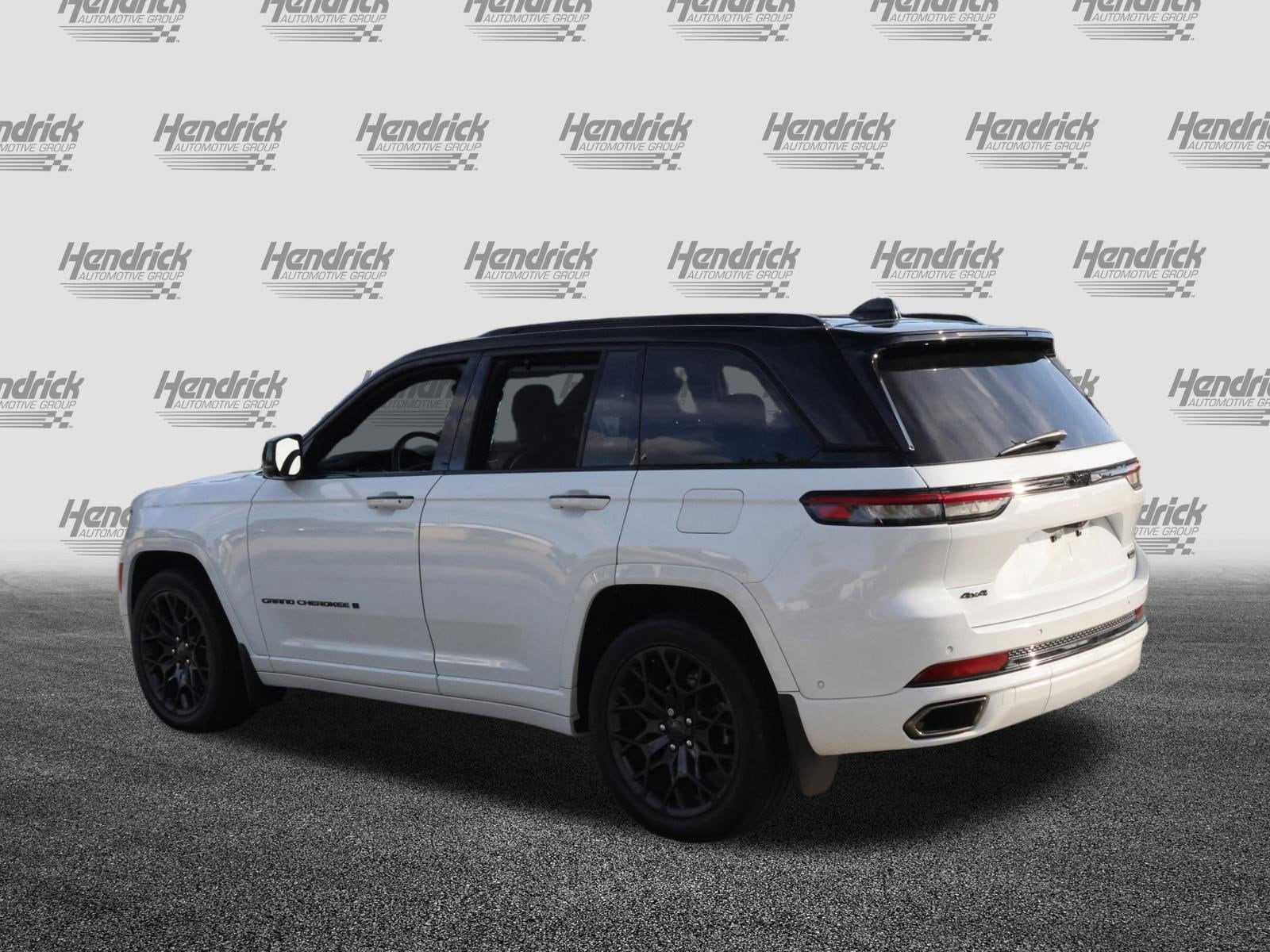 2024 Jeep Grand Cherokee Summit photo 5