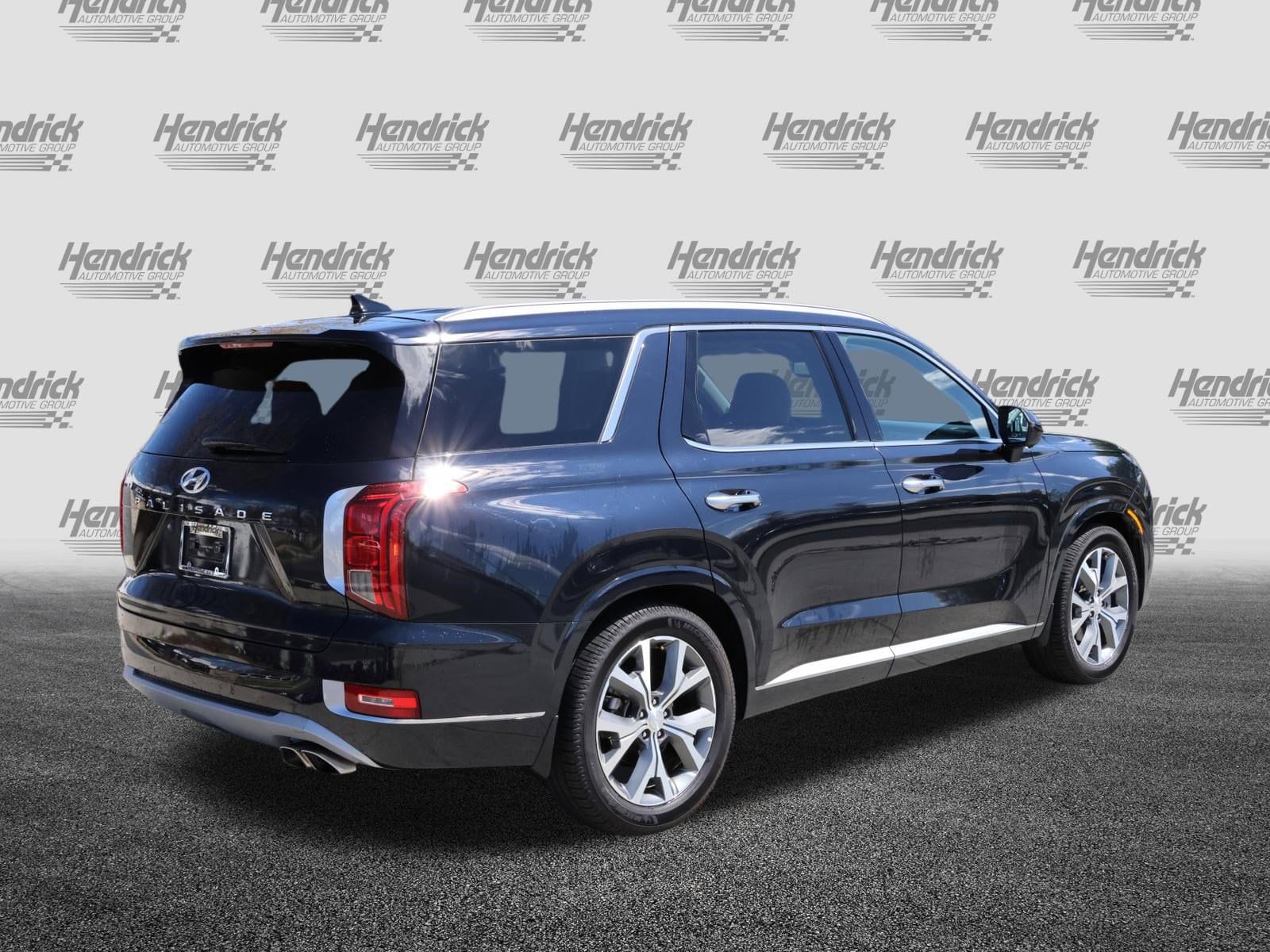 2022 Hyundai Palisade Limited photo 3