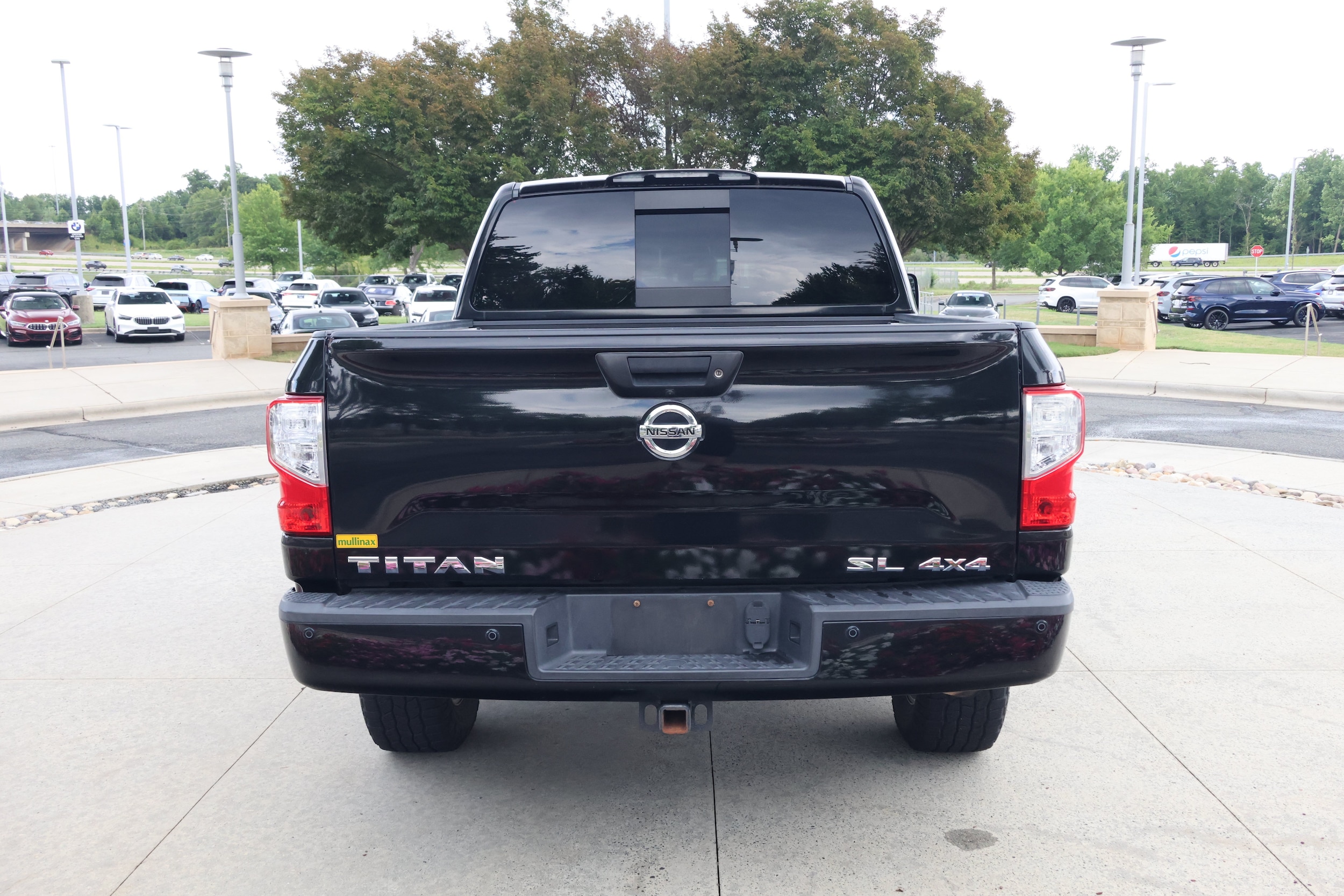 Nissan Titan SL 4x4 Crew Cab