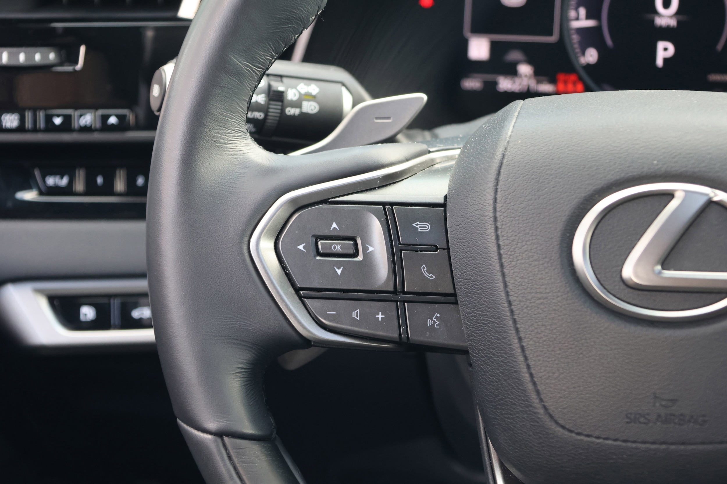 2023 Lexus RX 350 - Photo 29