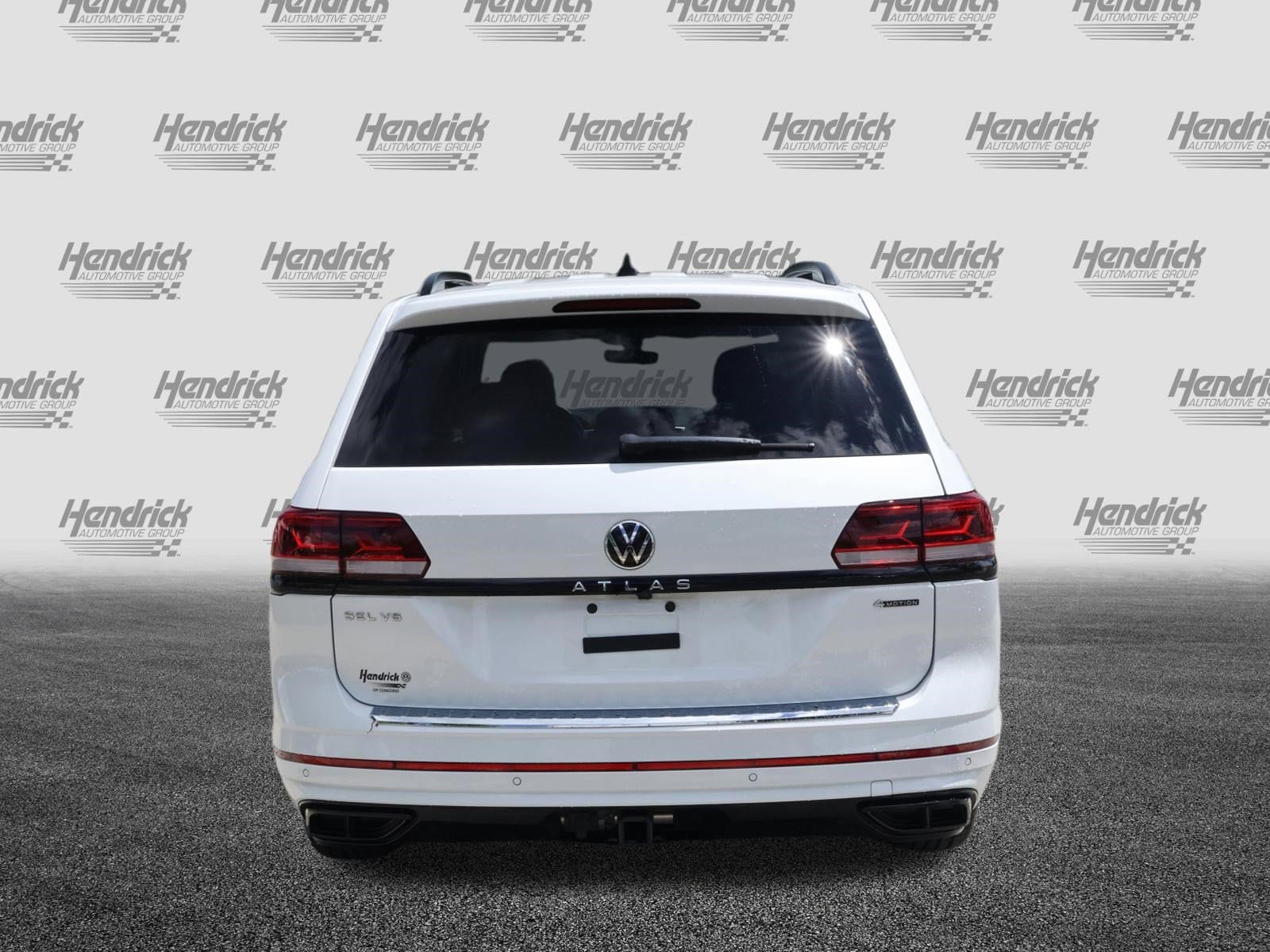 2023 Volkswagen Atlas 3.6L V6 SEL R-Line Black 4MOTION photo 6