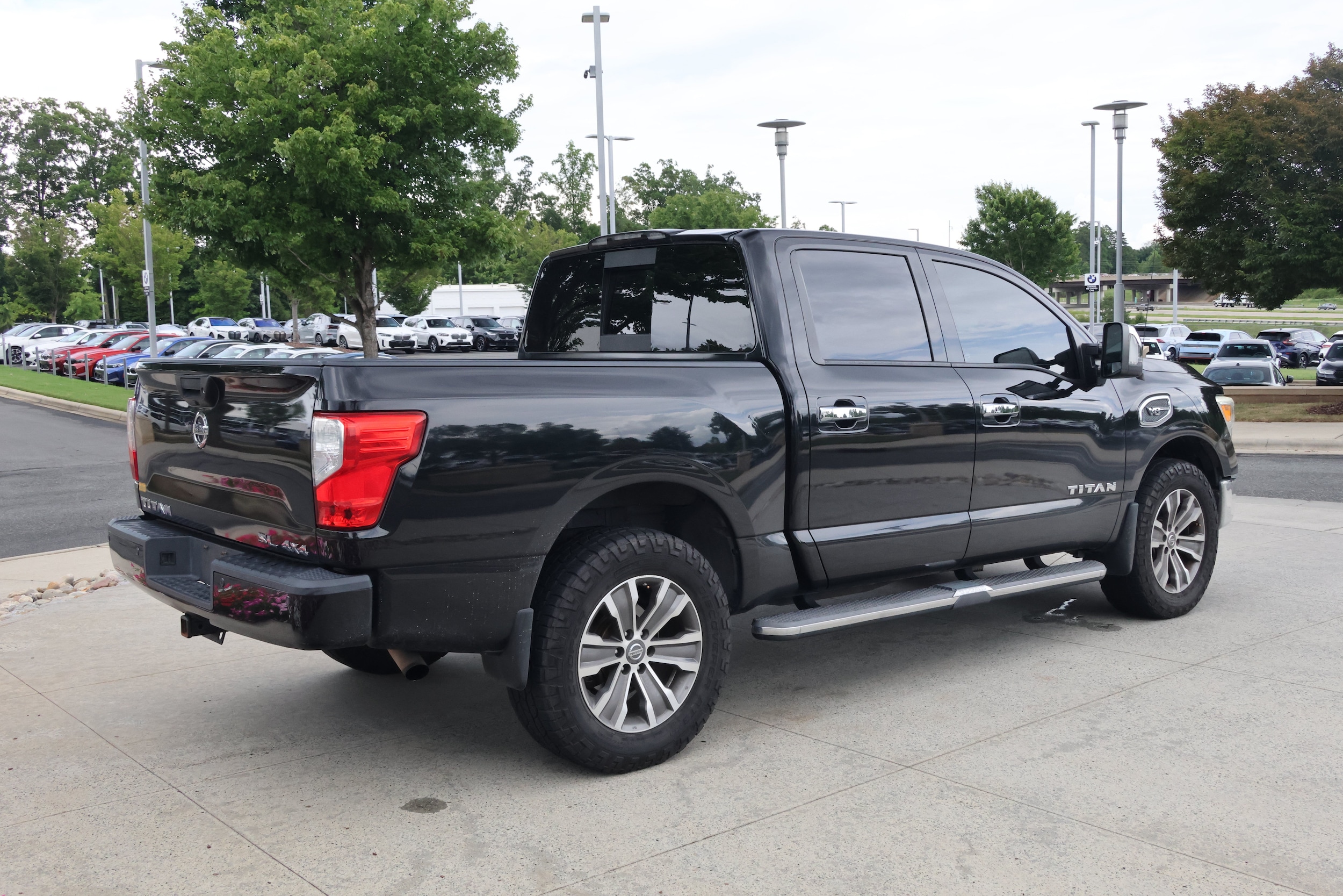 Nissan Titan SL 4x4 Crew Cab
