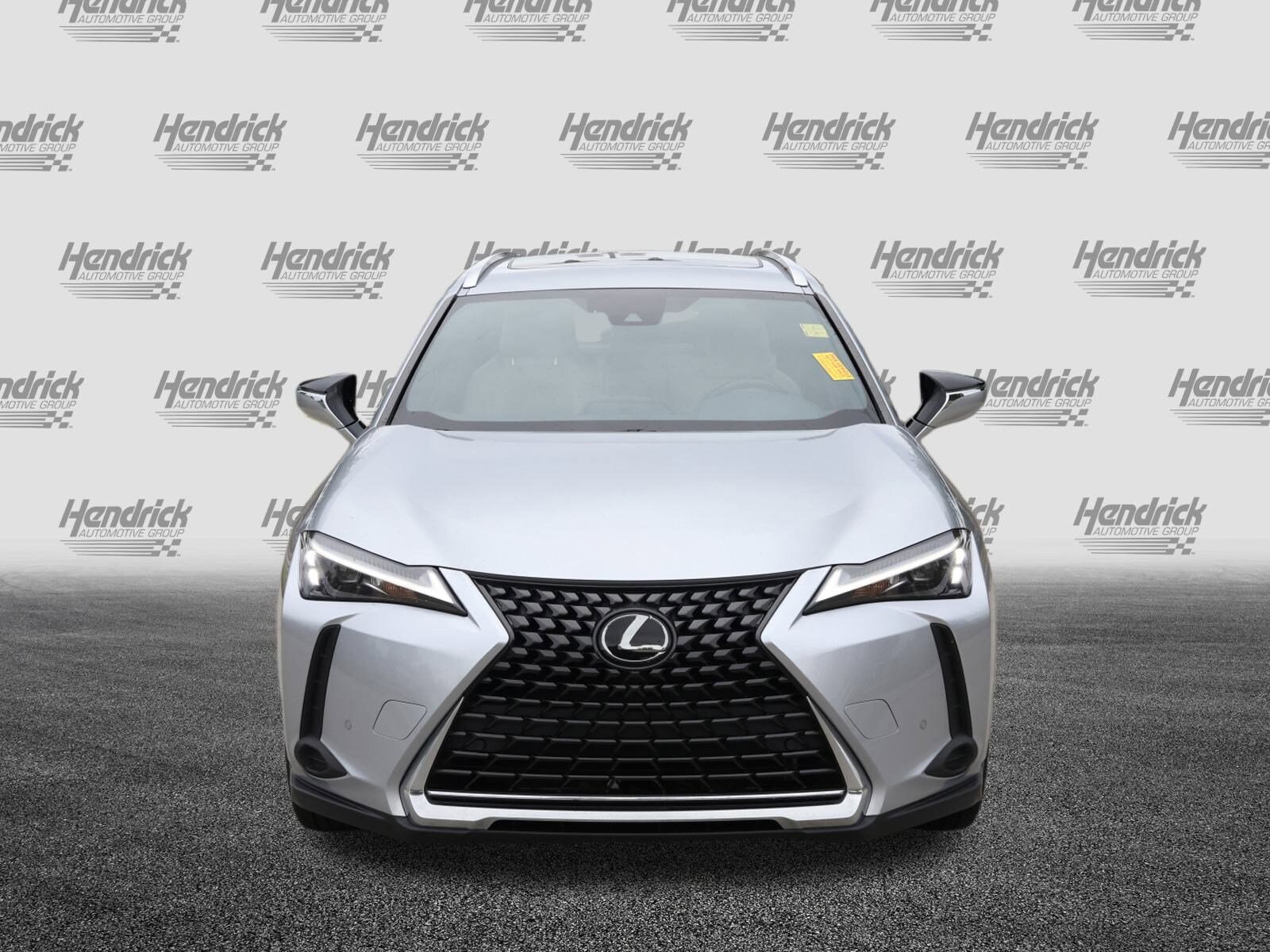 2024 Lexus UX 250h Premium photo 2