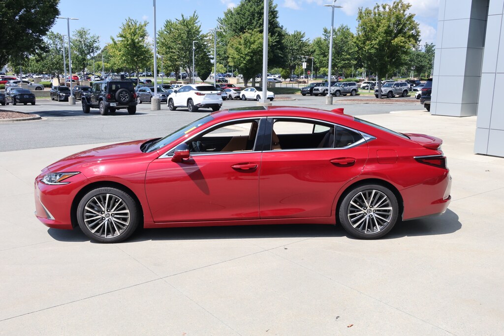 Used 2023 Lexus ES 350 Sedan