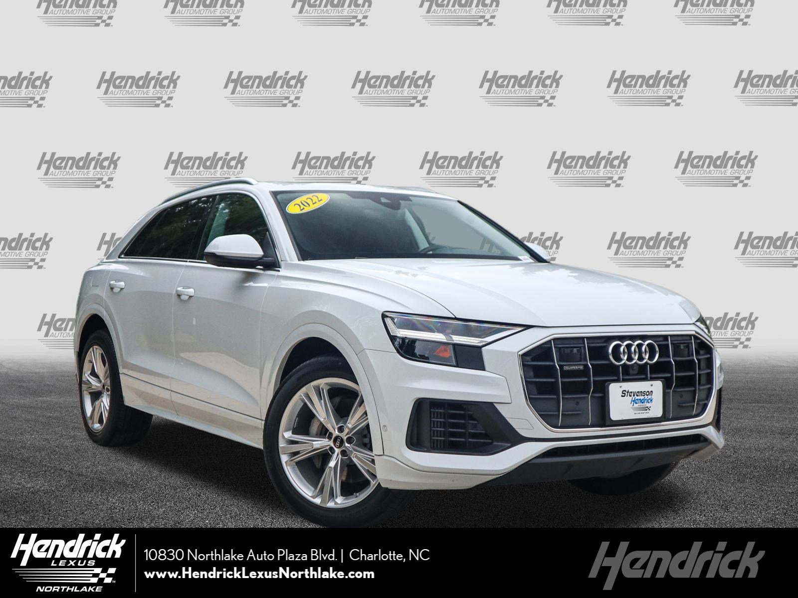 2022 Audi Q8 Premium Plus
