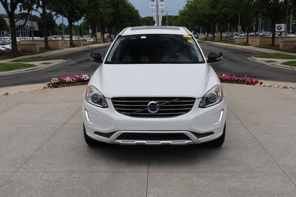 Used 2017 Volvo XC60 Dynamic SUV