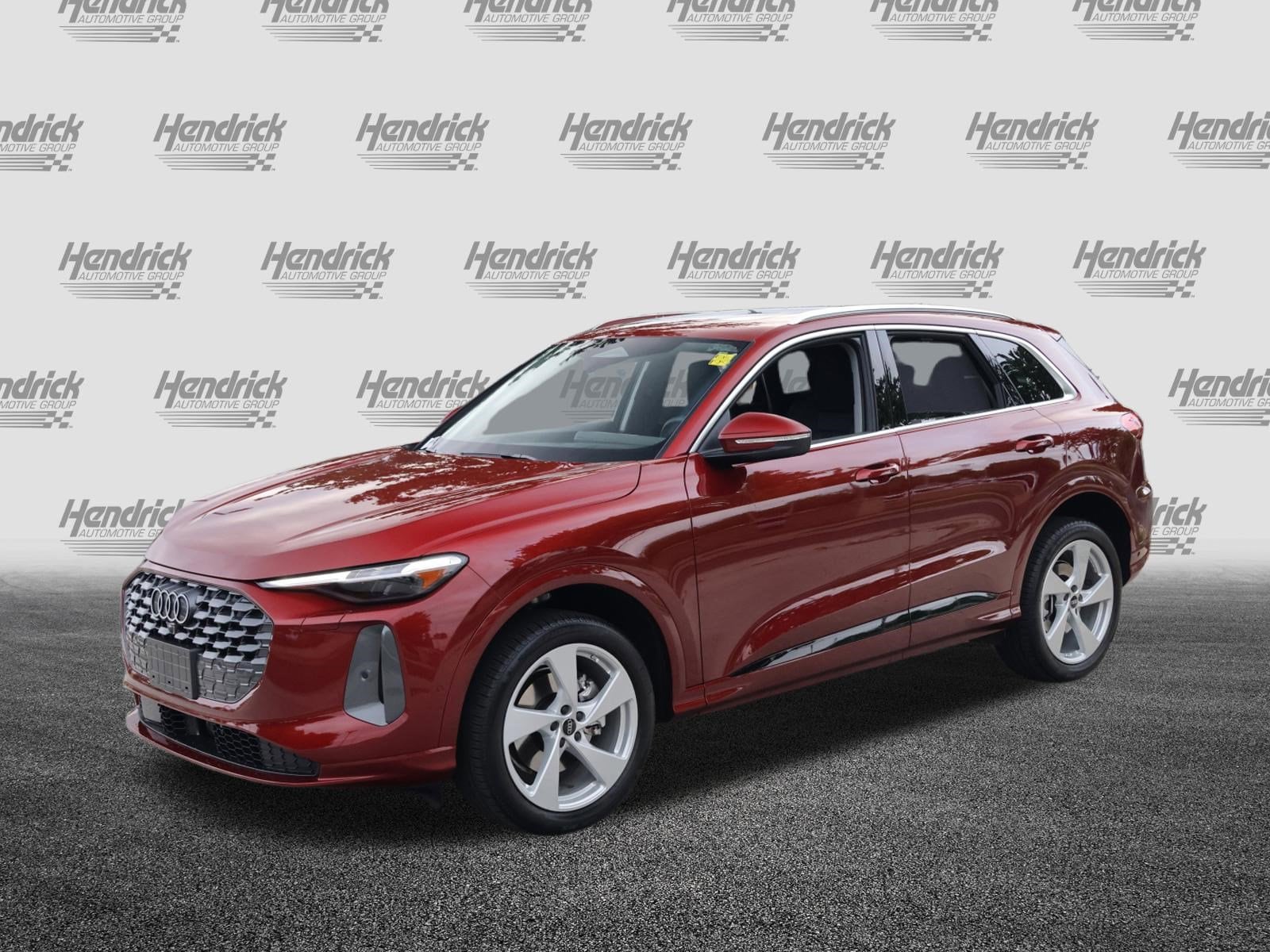 2025 Audi Q5 Premium Plus photo 2