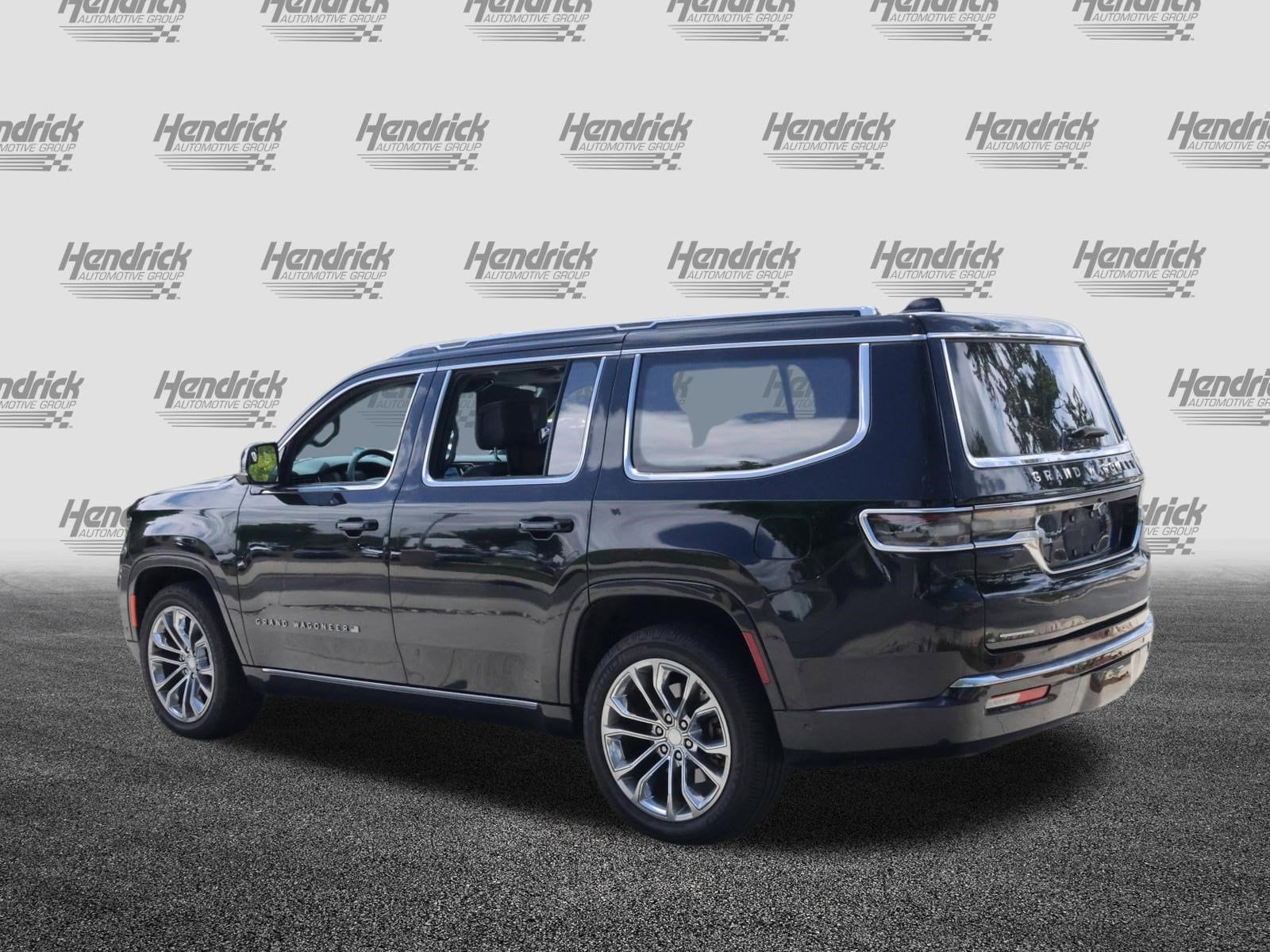 2022 Jeep Grand Wagoneer Series II photo 4