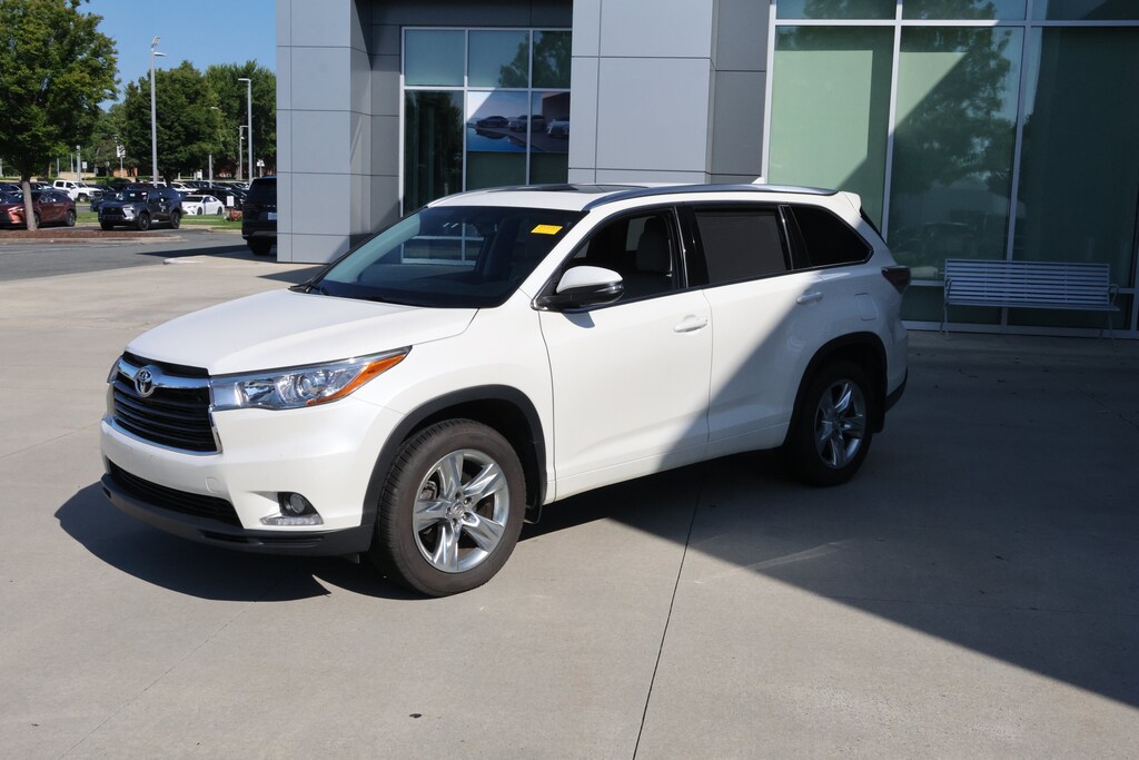 Used 2015 Toyota Highlander Limited SUV