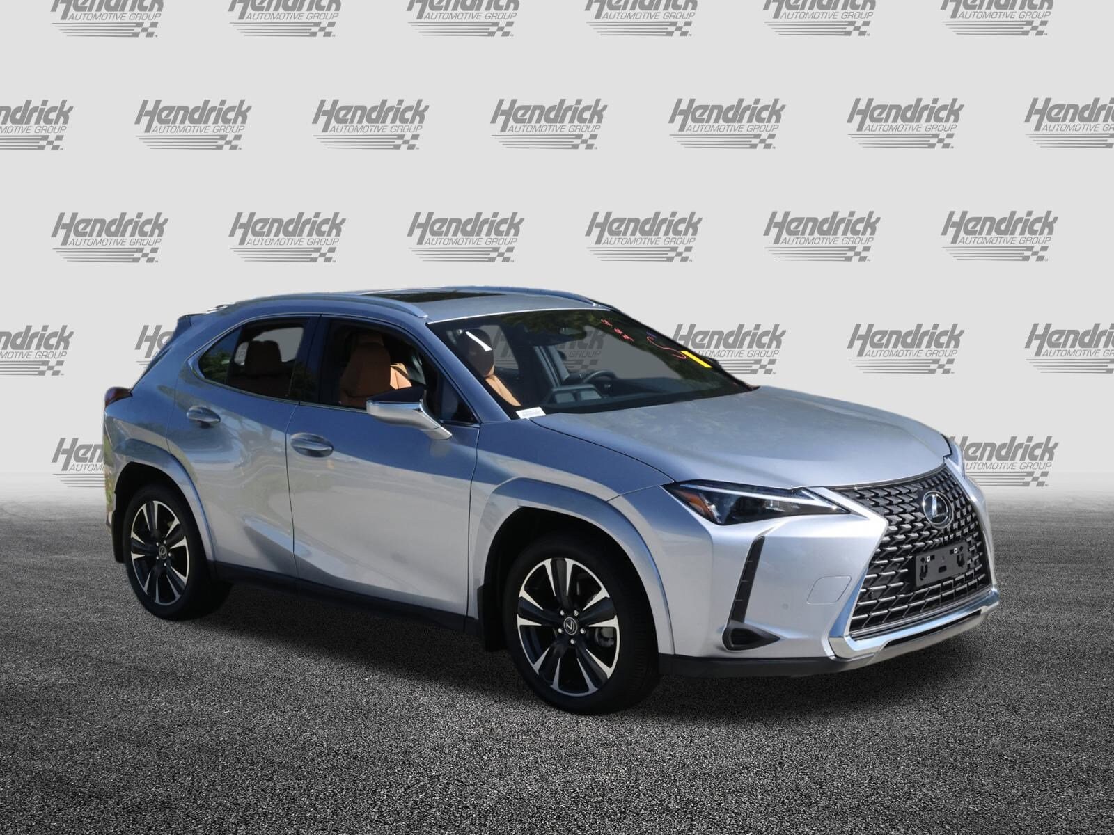 2025 Lexus UX Premium photo 2