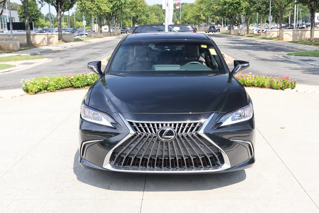 Used 2023 Lexus ES 350 Sedan