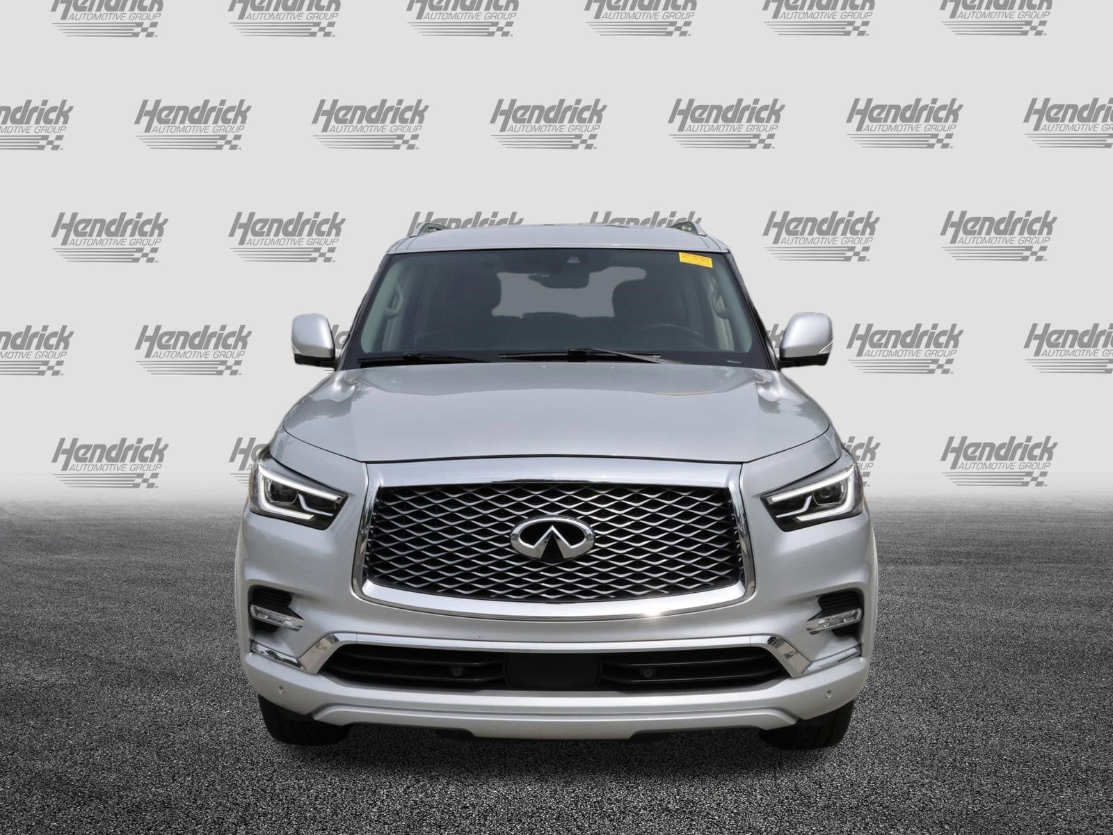 2021 INFINITI QX80 LUXE photo 2