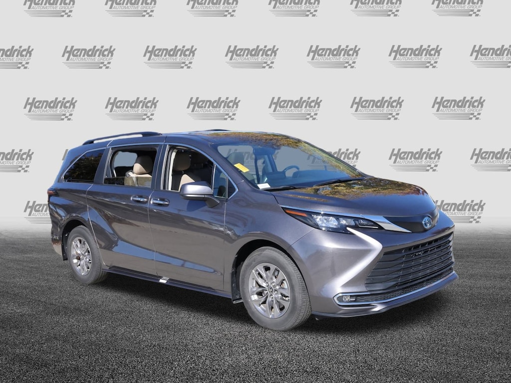 Used 2024 Toyota Sienna XLE Van Passenger Van