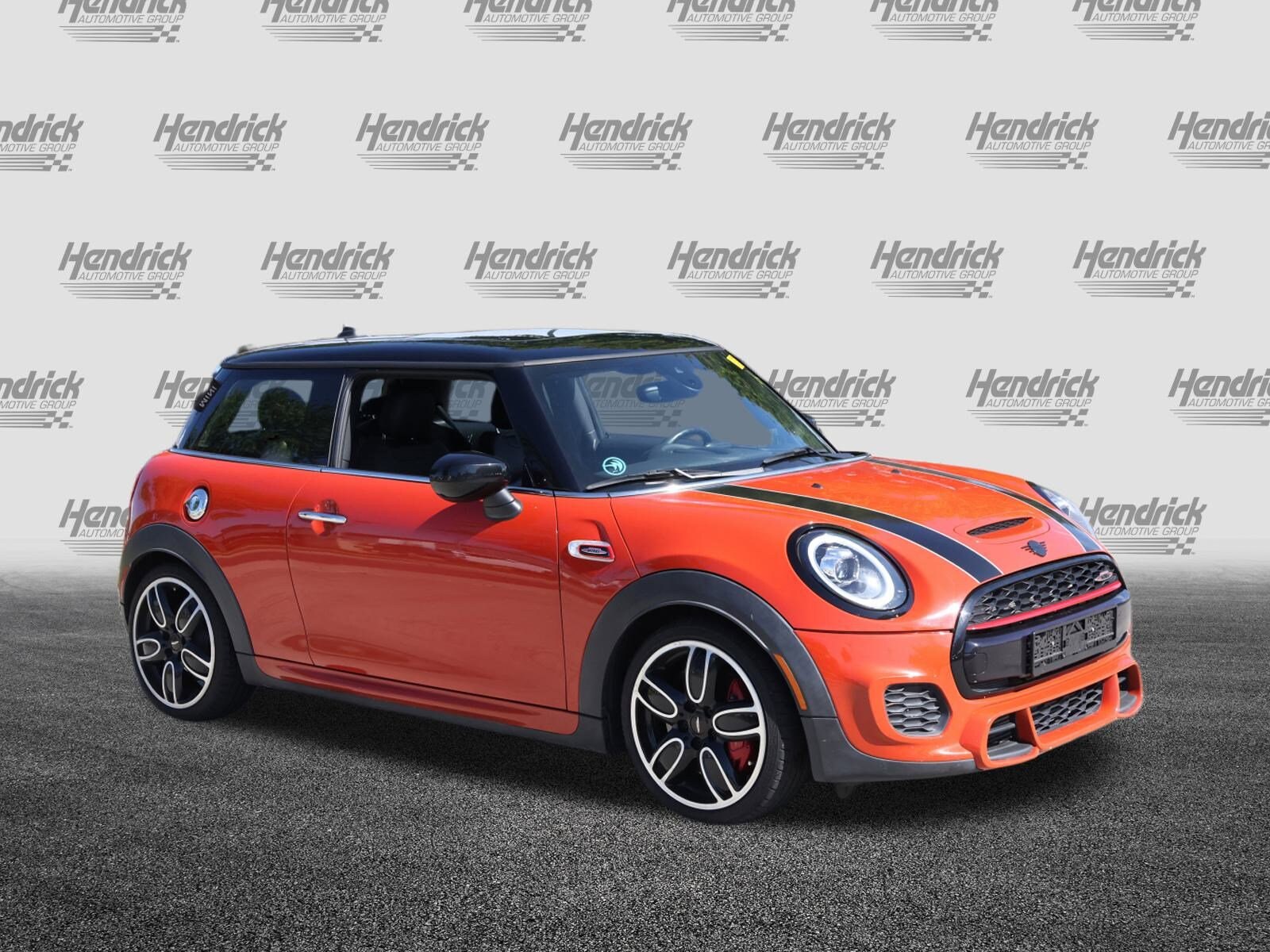 2021 Mini Cooper 2 Door Hardtop photo 2