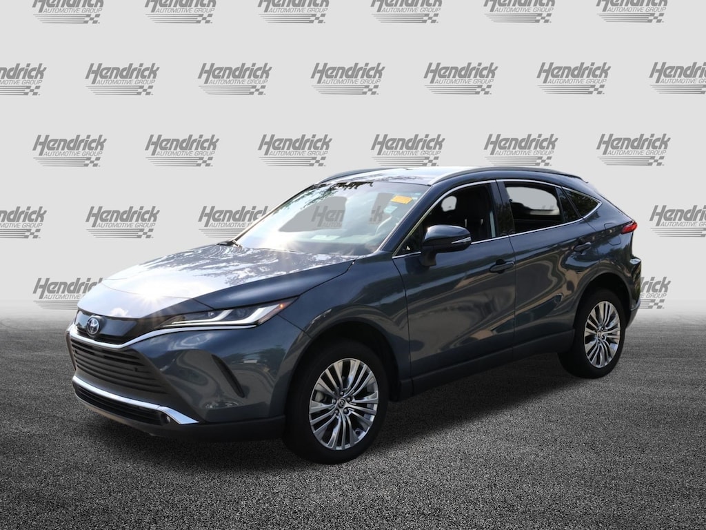 Used 2023 Toyota Venza LE SUV