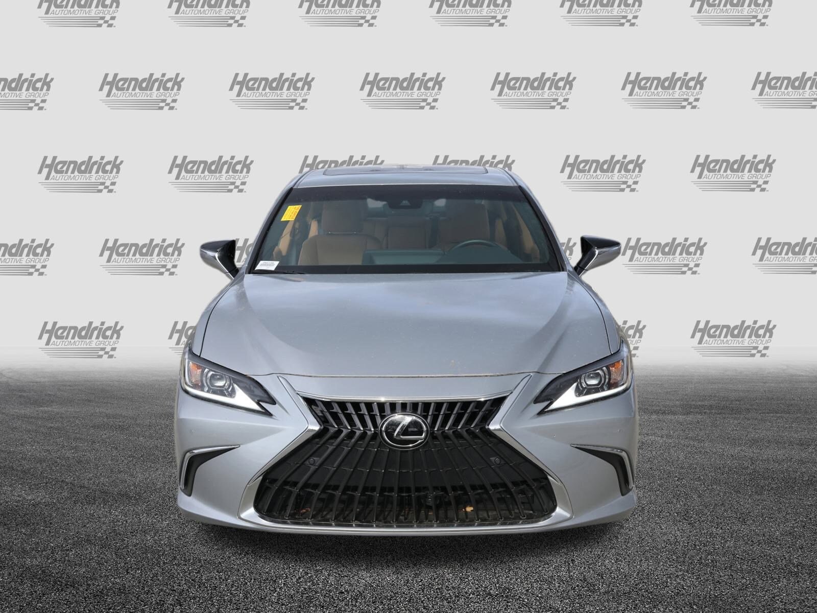 2025 Lexus ES 300h Premium photo 2