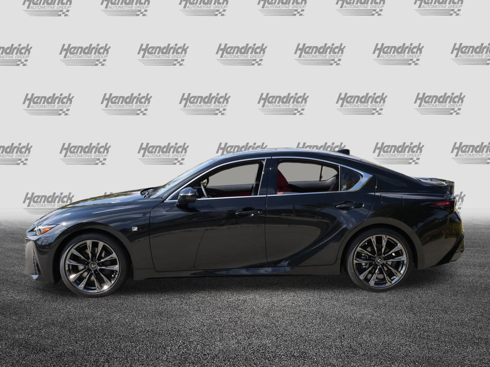 2025 Lexus IS 350 F SPORT photo 4