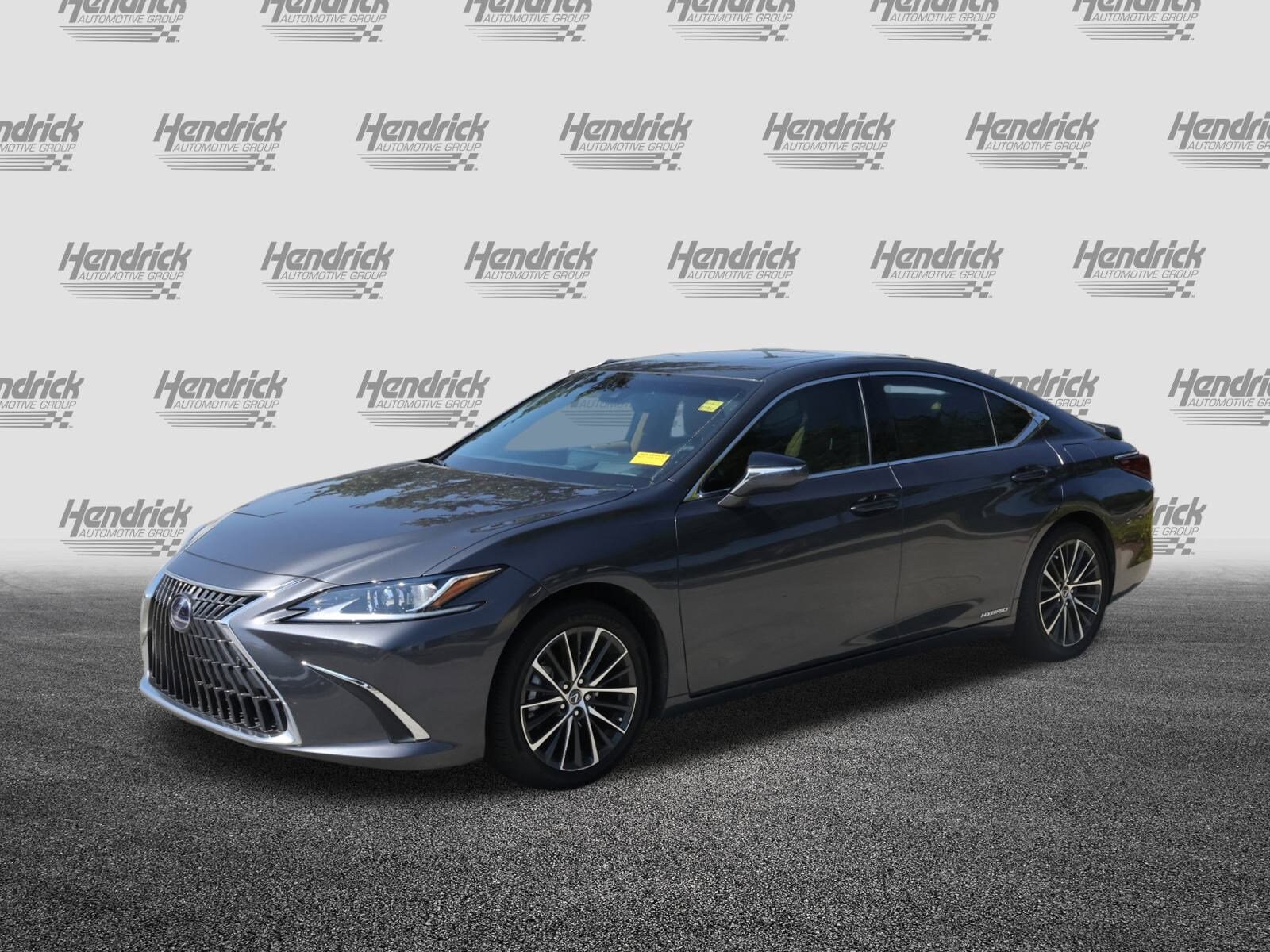 2022 Lexus ES 300h photo 4