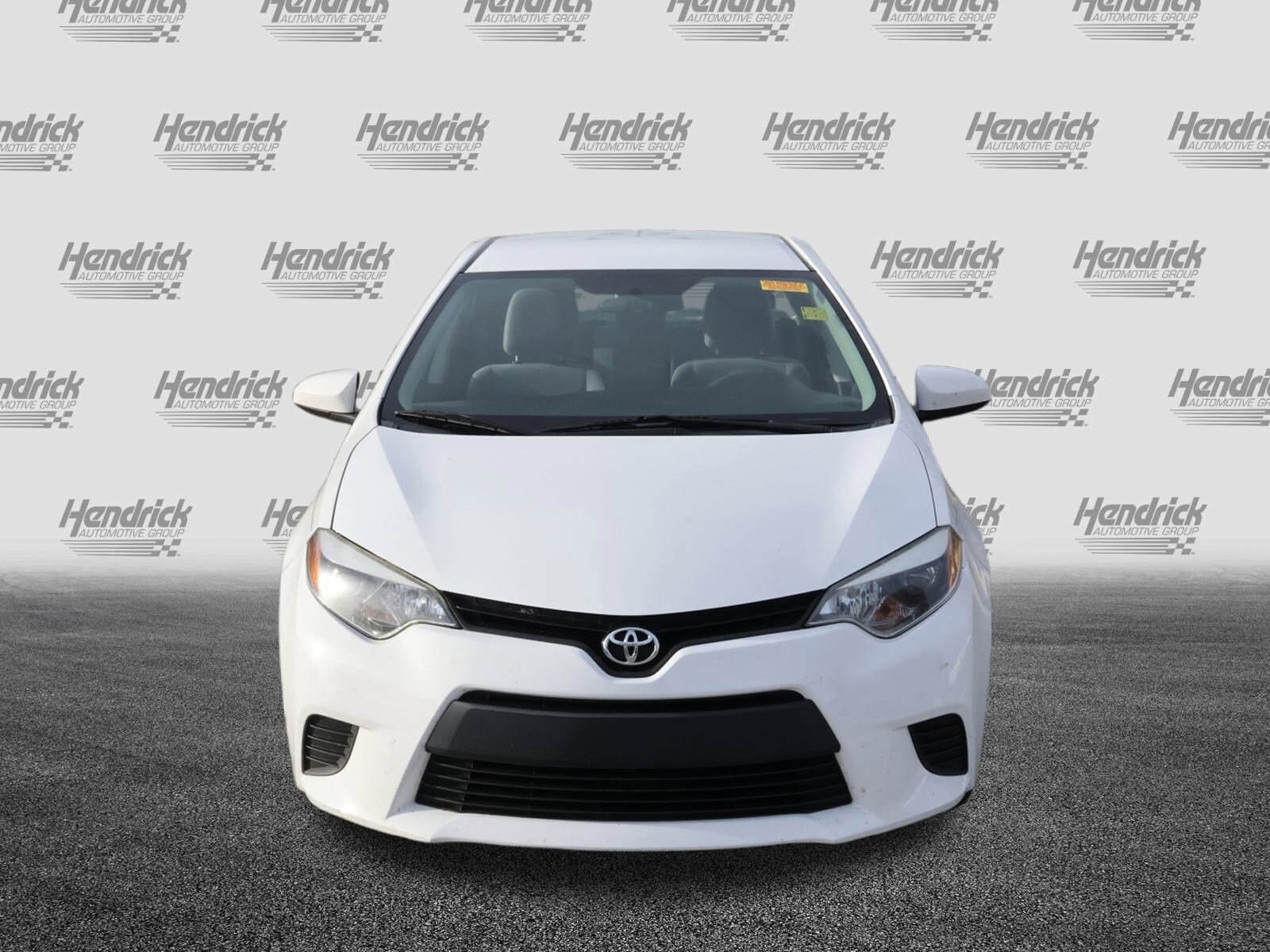 2015 Toyota Corolla L photo 2