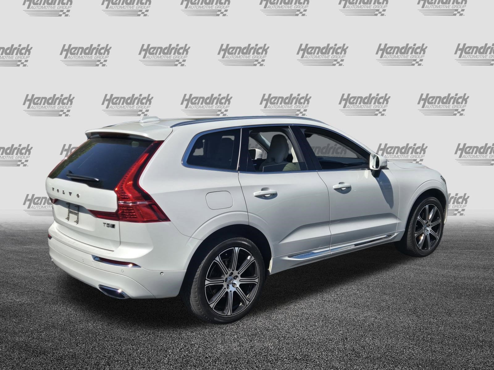 2019 Volvo XC60 Inscription photo 3