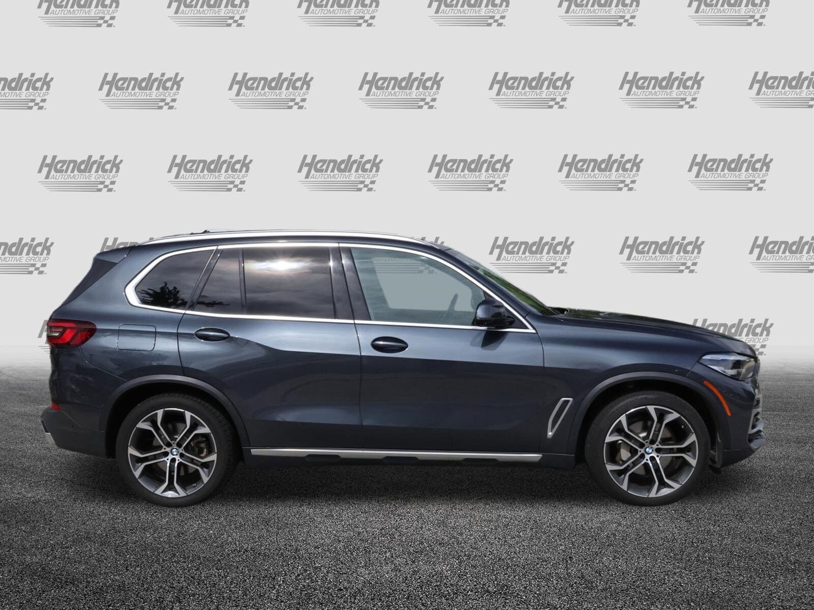 2022 BMW X5 sDrive40i photo 3