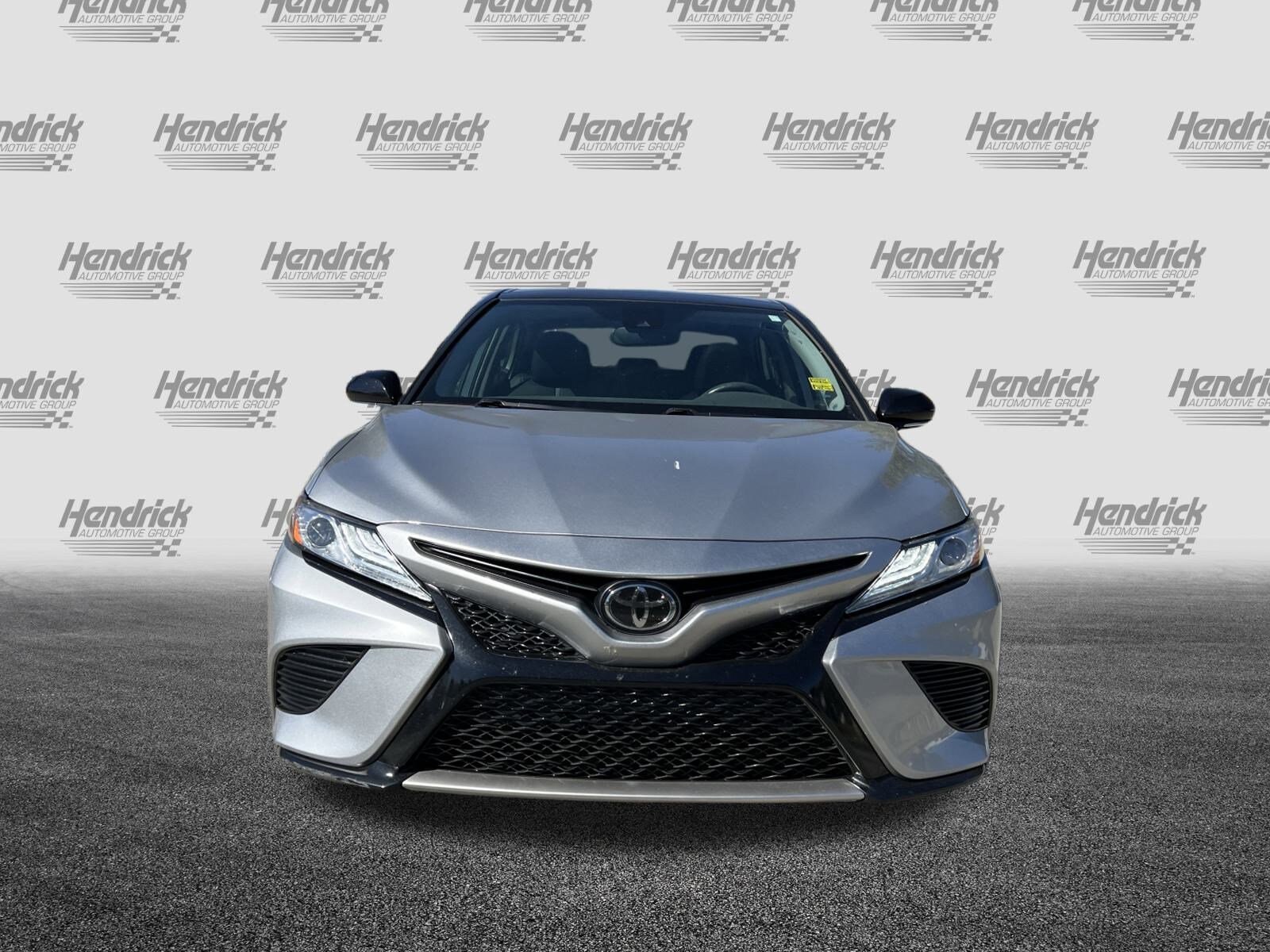 2020 Toyota Camry XSE photo 3