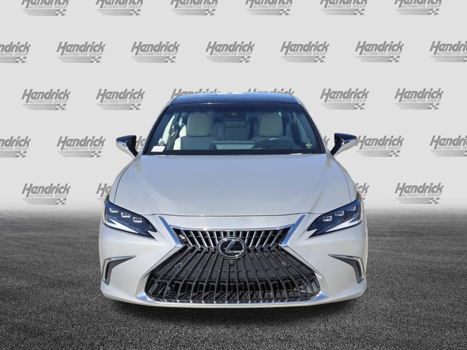 2022 Lexus ES 350 Ultra Luxury photo 3