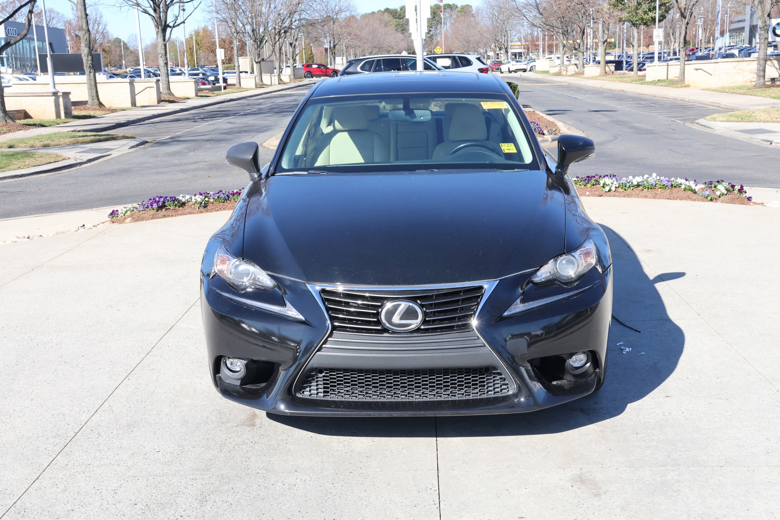 2016 Lexus IS 200t photo 3