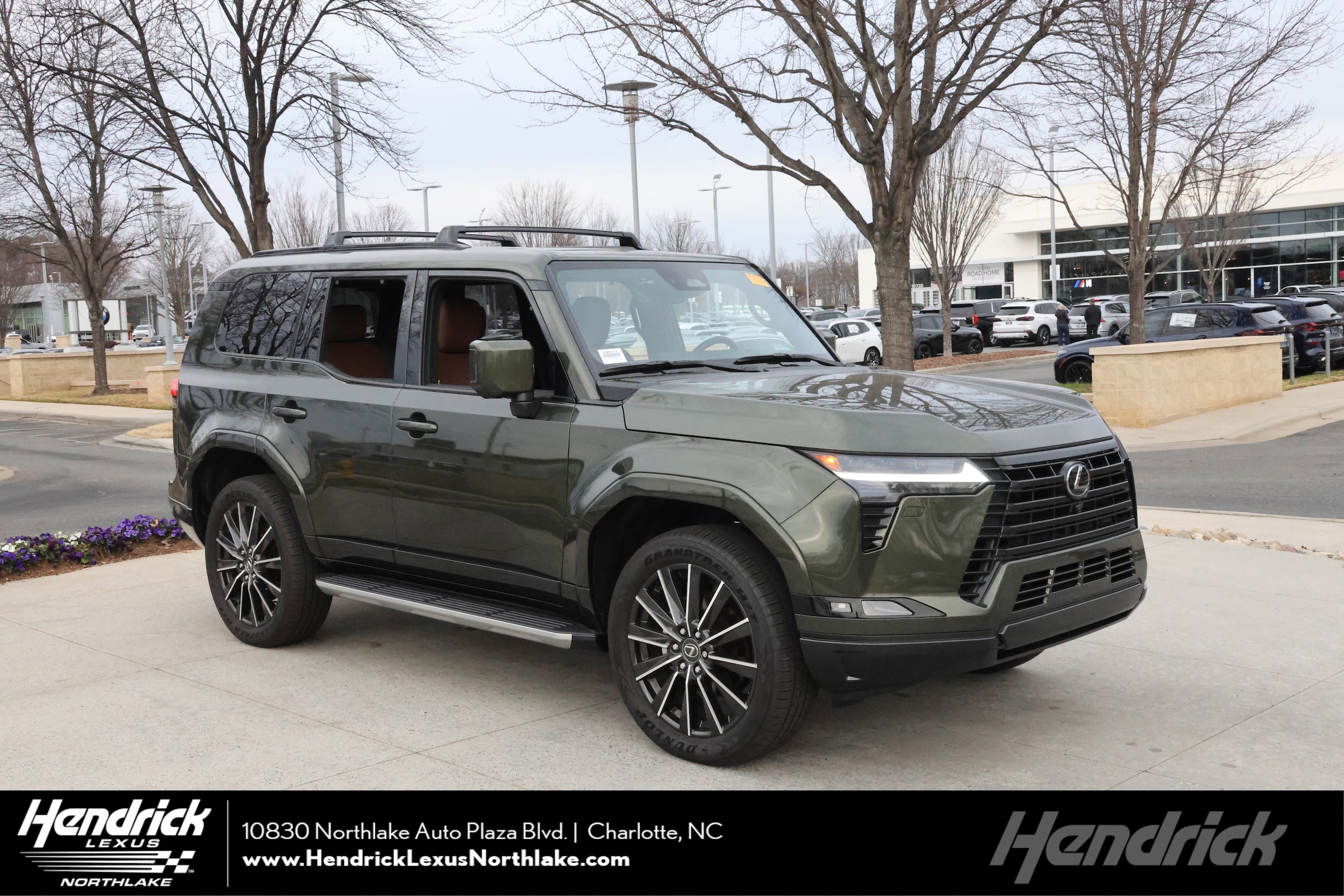 2025 Lexus GX Luxury's photo