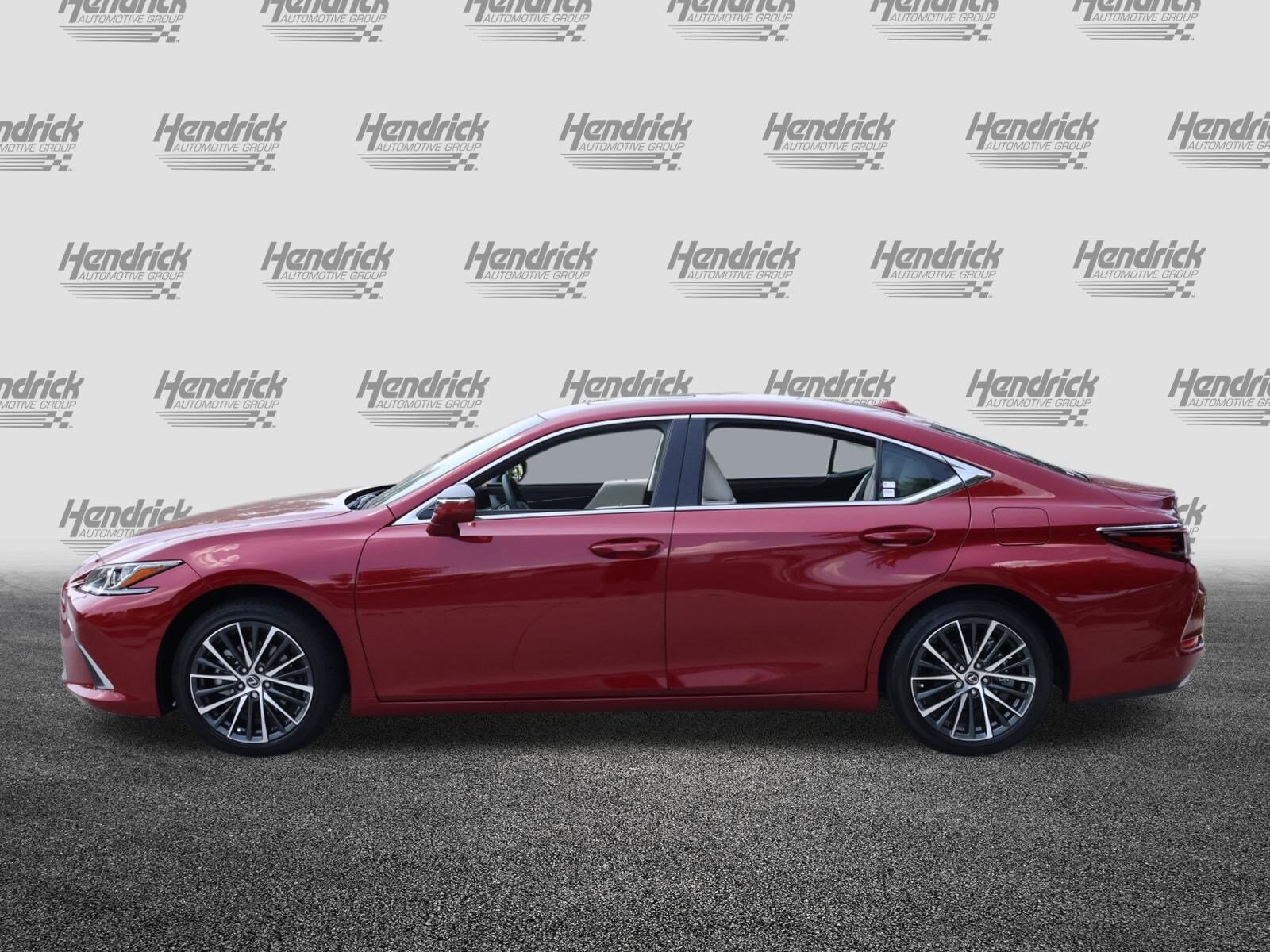 2025 Lexus ES 350 photo 4