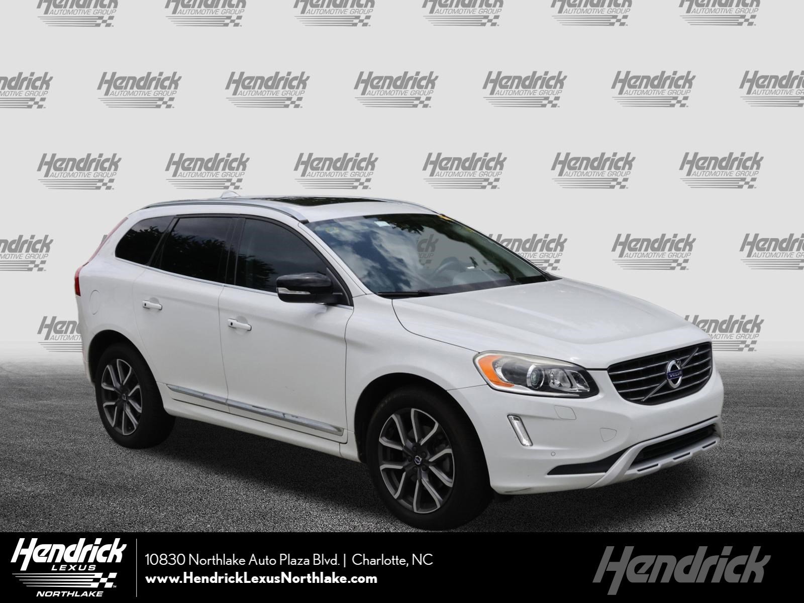 2017 Volvo XC60 T6 AWD Dynamic's photo
