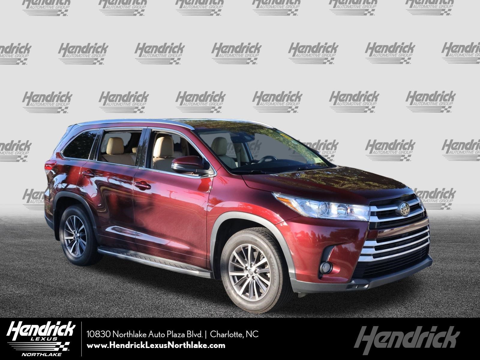 2017 Toyota Highlander SE SUV