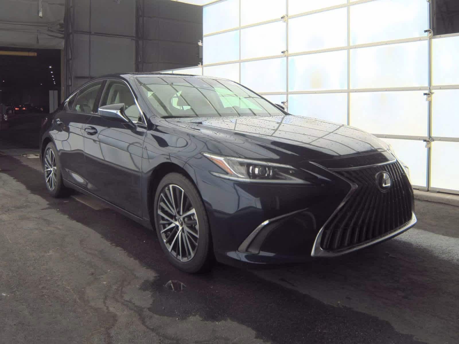 2025 Lexus ES 350 photo 4