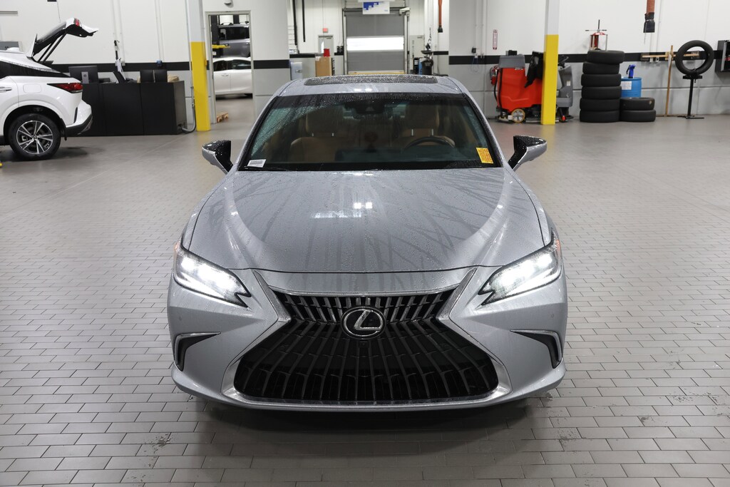Used 2025 Lexus ES 300h Ultra Luxury Sedan