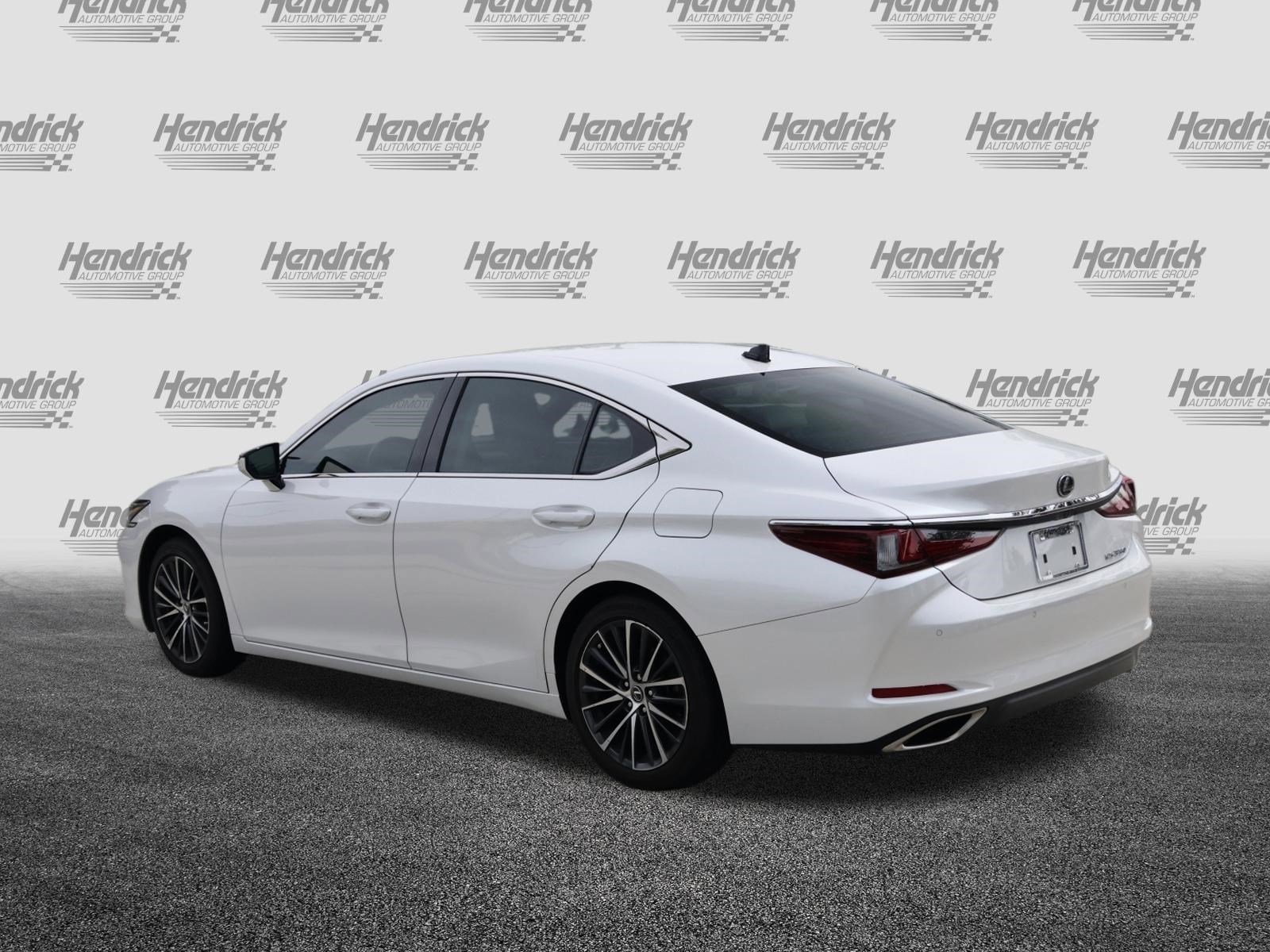 2023 LEXUS ES 350 photo 4