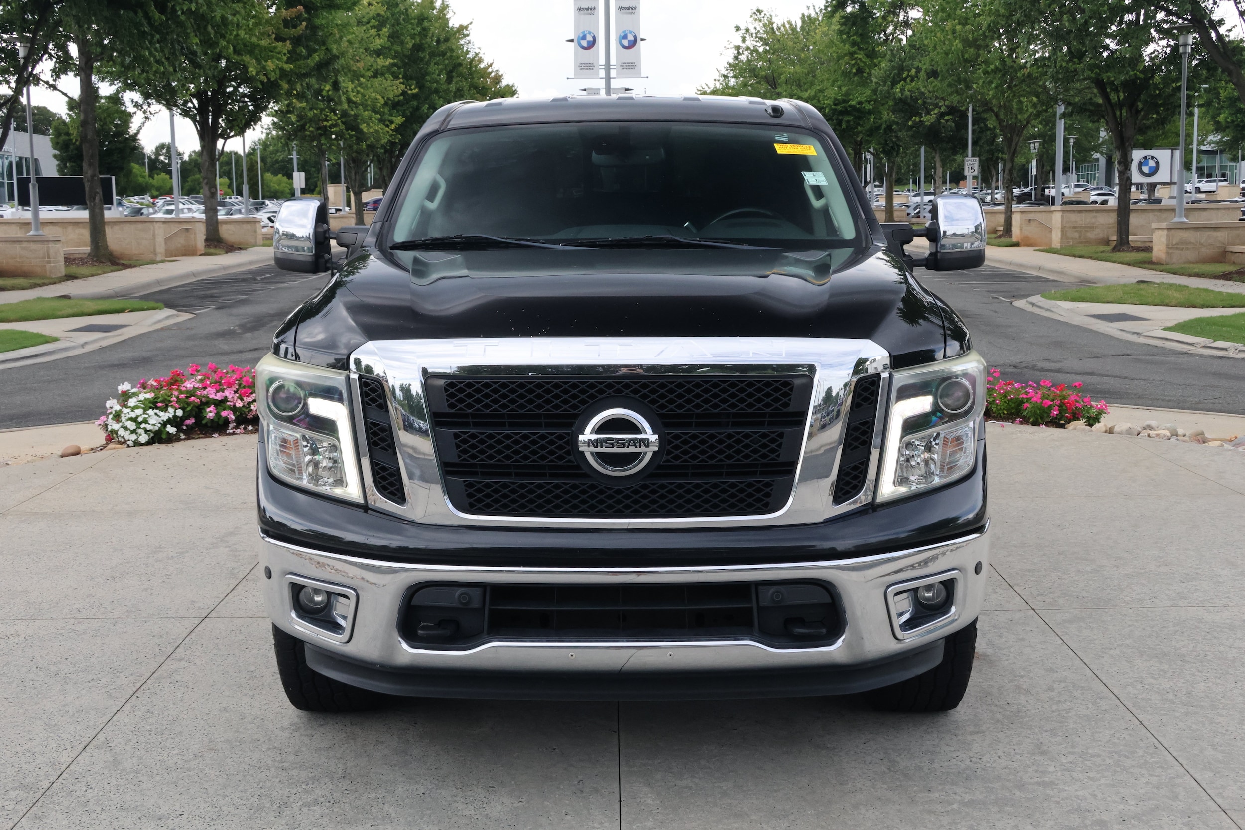 Nissan Titan SL 4x4 Crew Cab