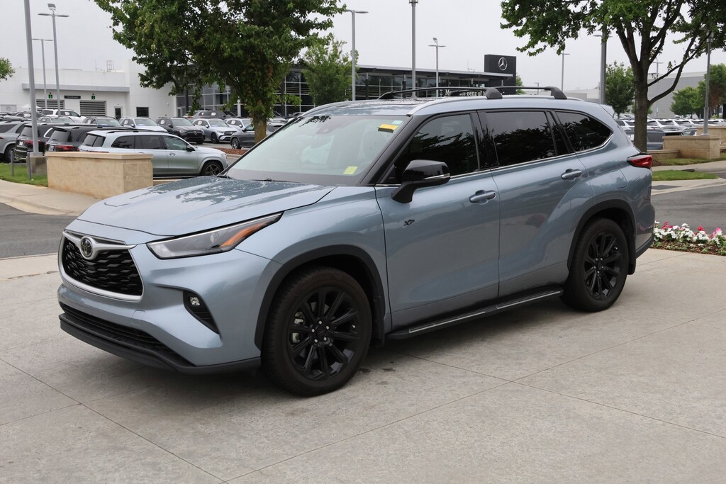 Used 2022 Toyota Highlander XLE SUV