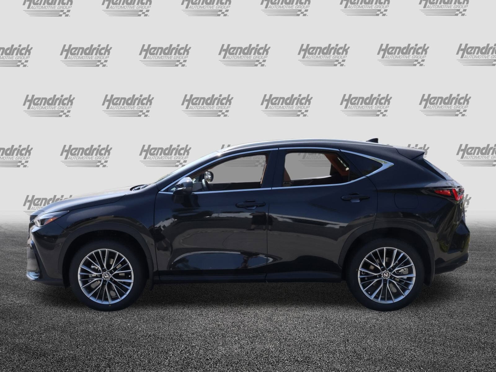 2026 Lexus NX 350 Luxury AWD photo 4