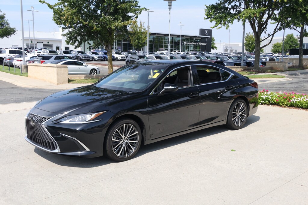 Used 2023 Lexus ES 350 Sedan