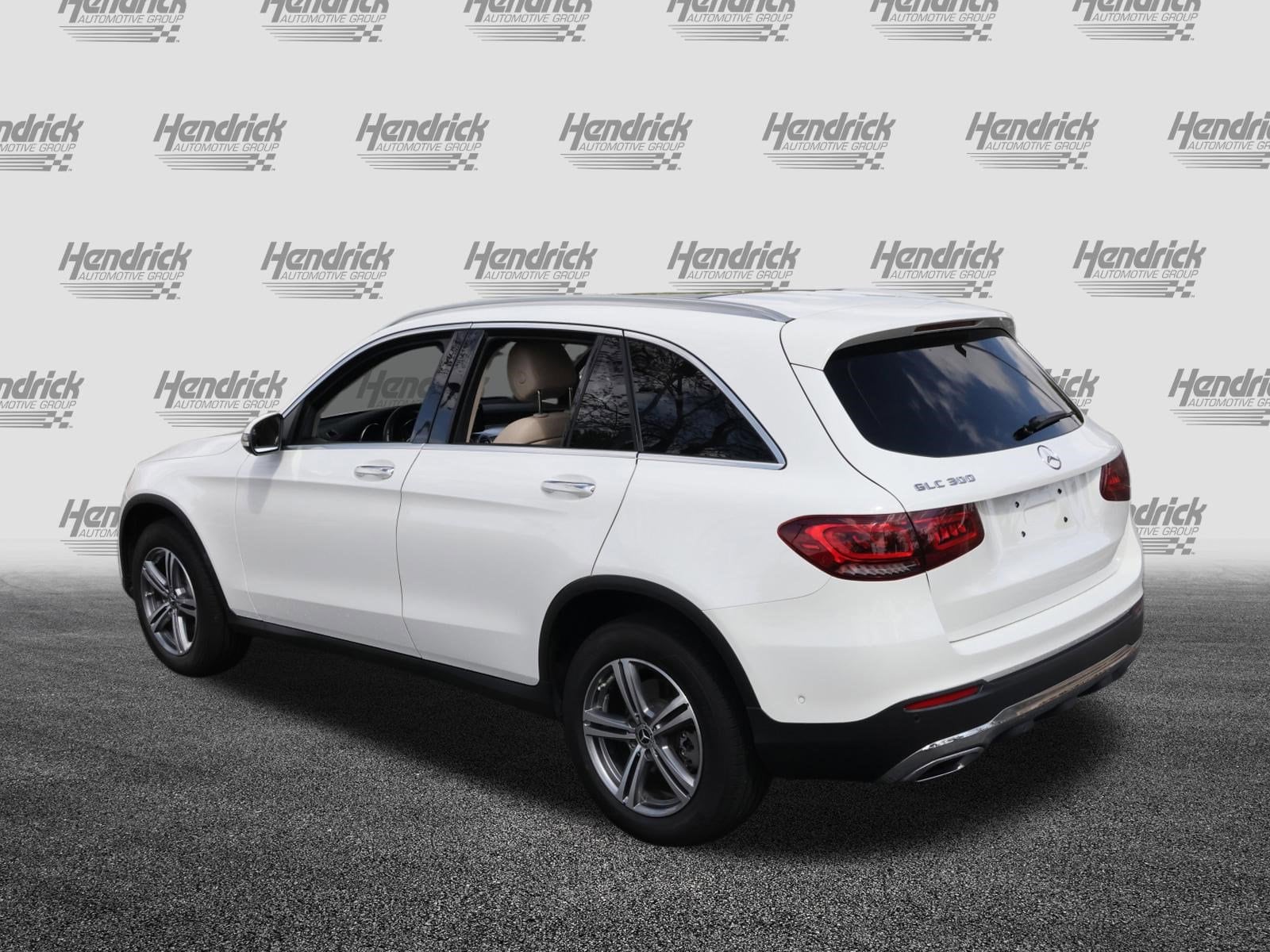 2022 Mercedes-Benz GLC 300 photo 5