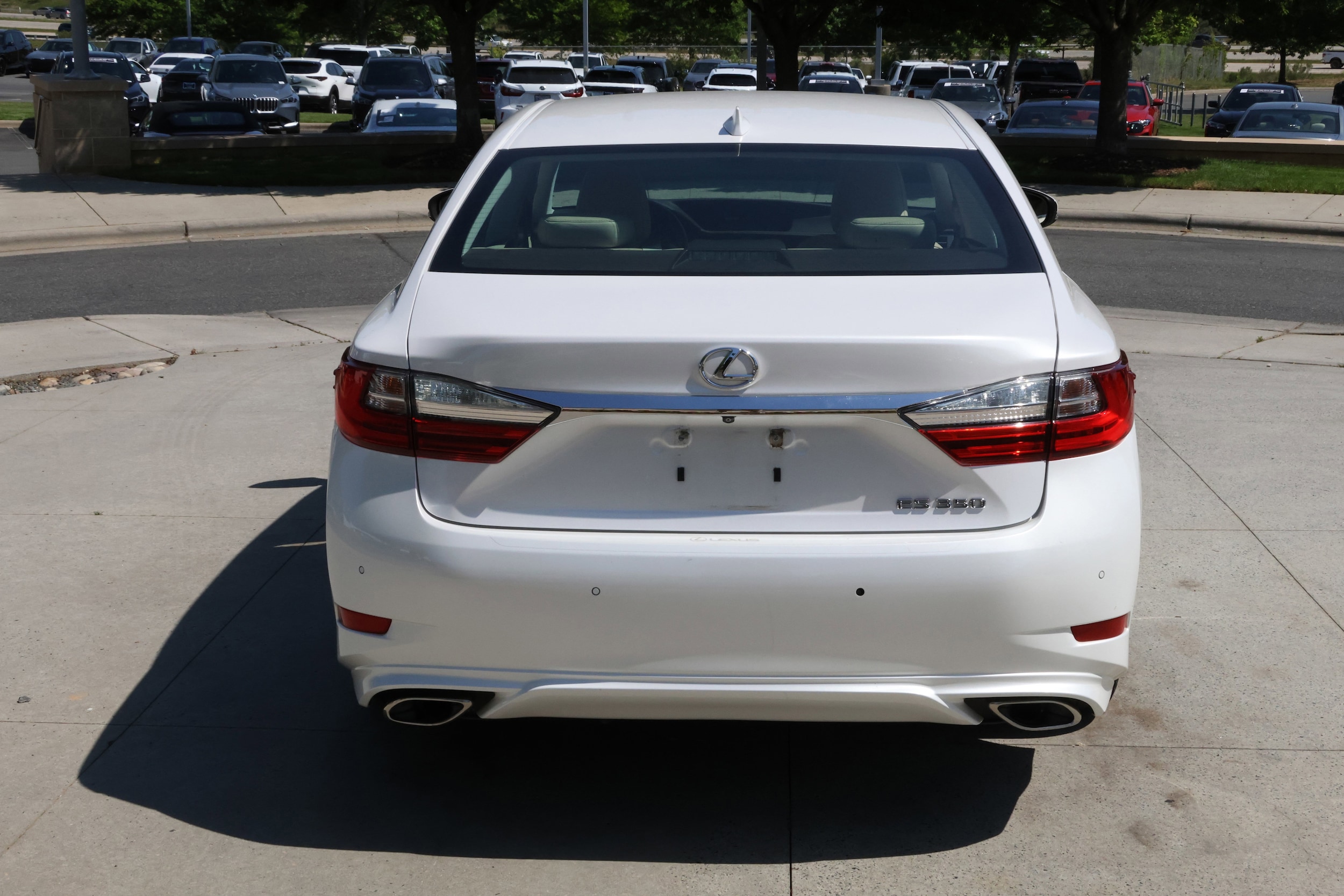 2017 LEXUS ES 350 photo 5