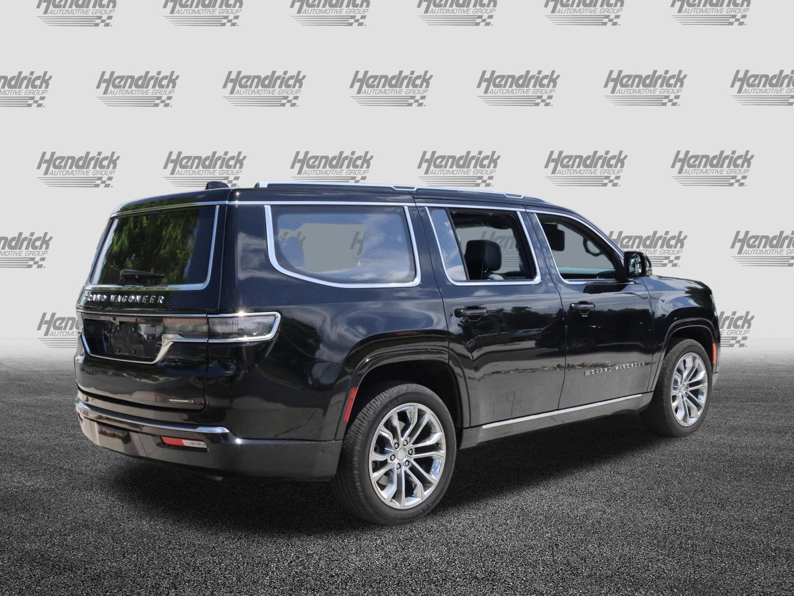 2022 Jeep Grand Wagoneer Series II photo 6