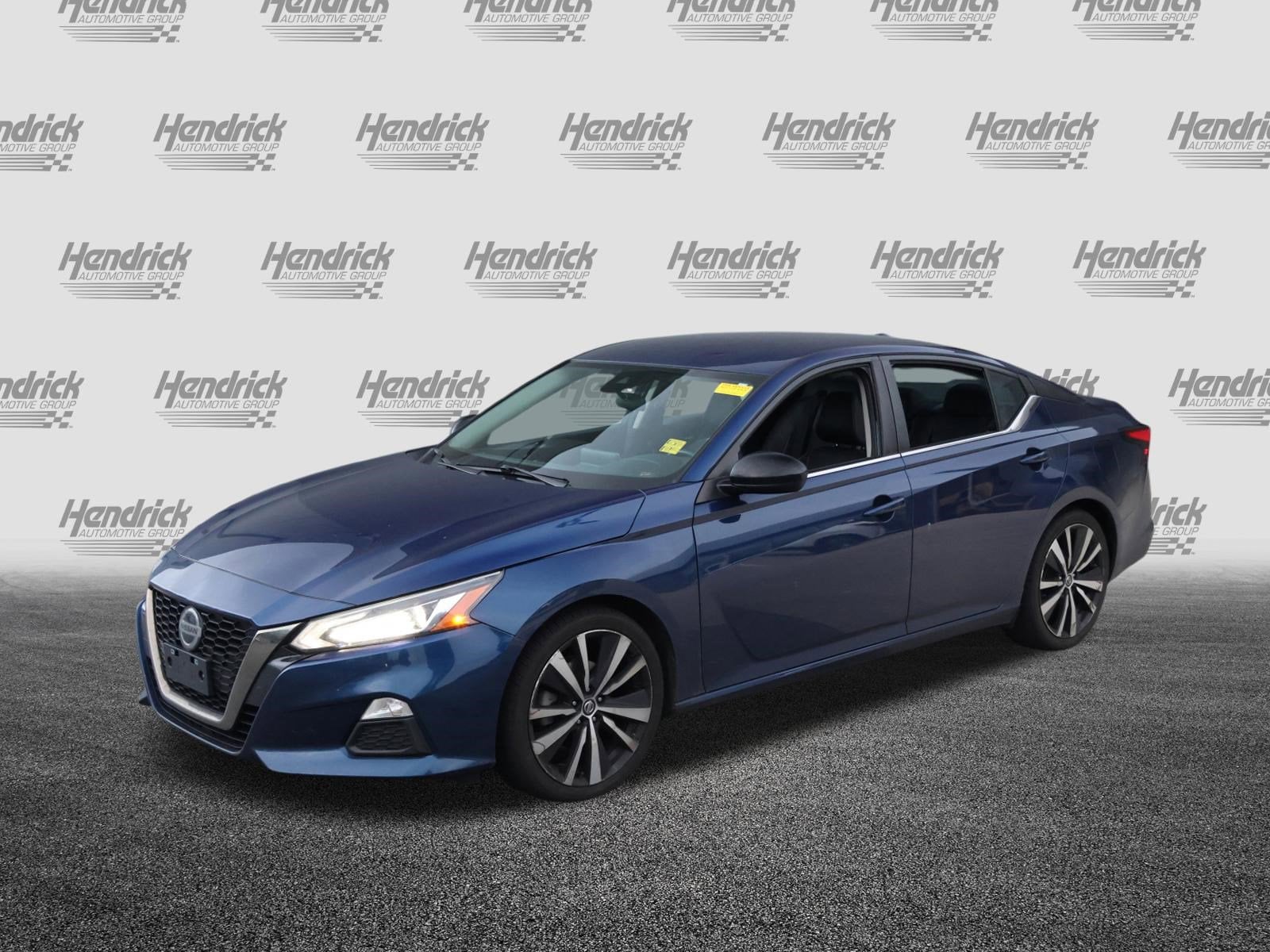 2020 Nissan Altima 2.5 SR photo 2