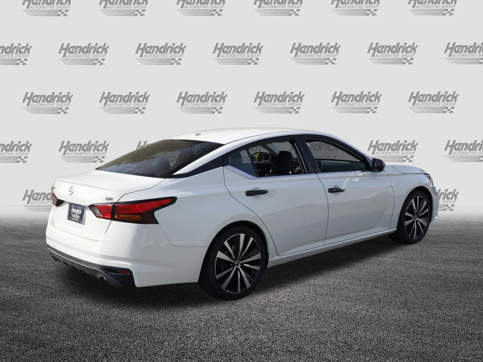 2020 Nissan Altima 2.5 SR photo 3