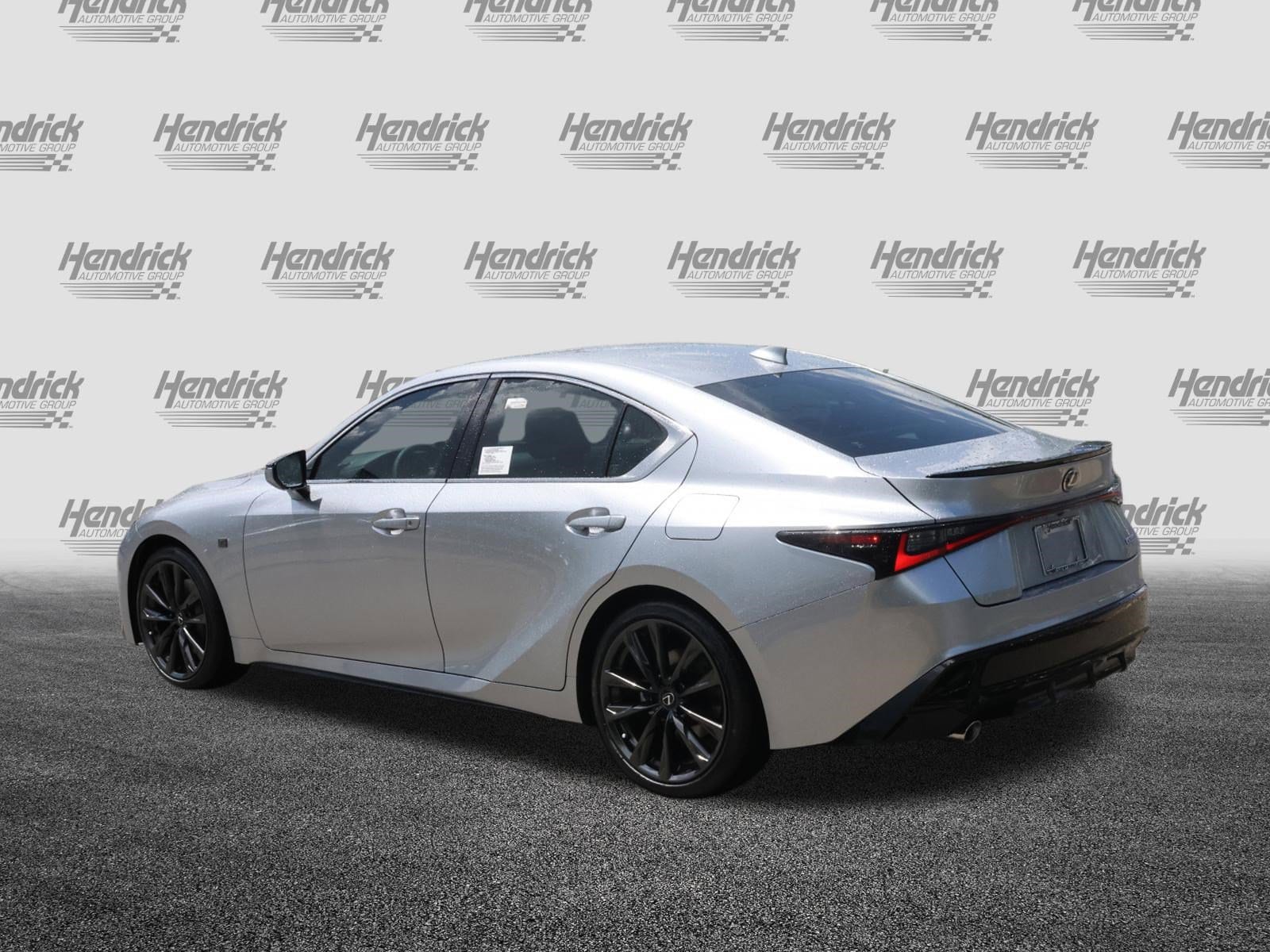 2025 LEXUS IS 350 F SPORT Design photo 4