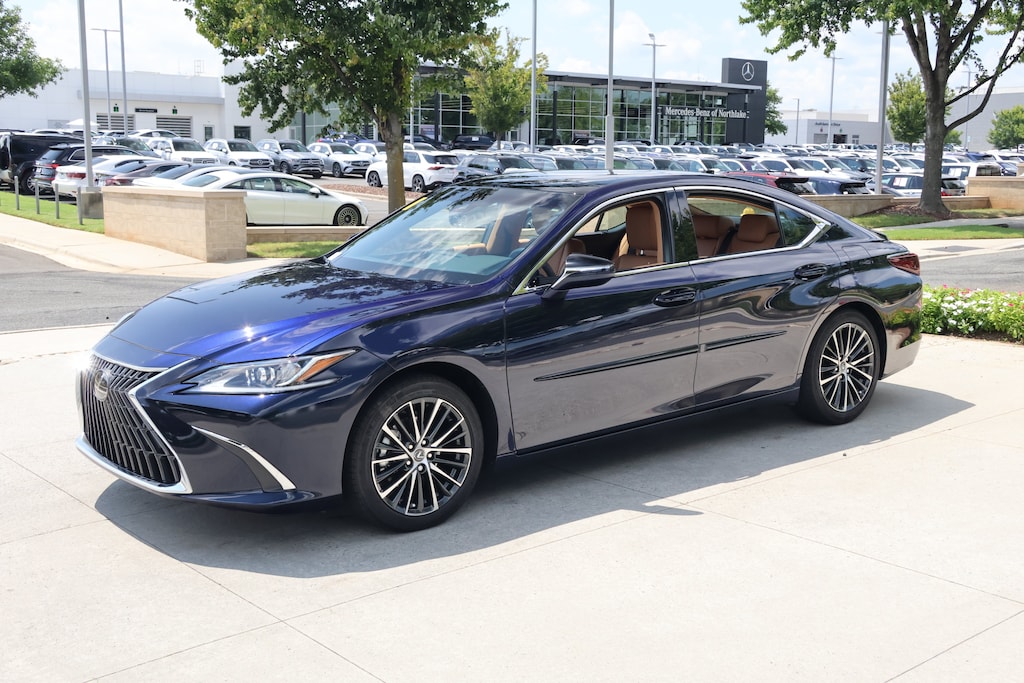 Used 2025 Lexus ES 350 Sedan