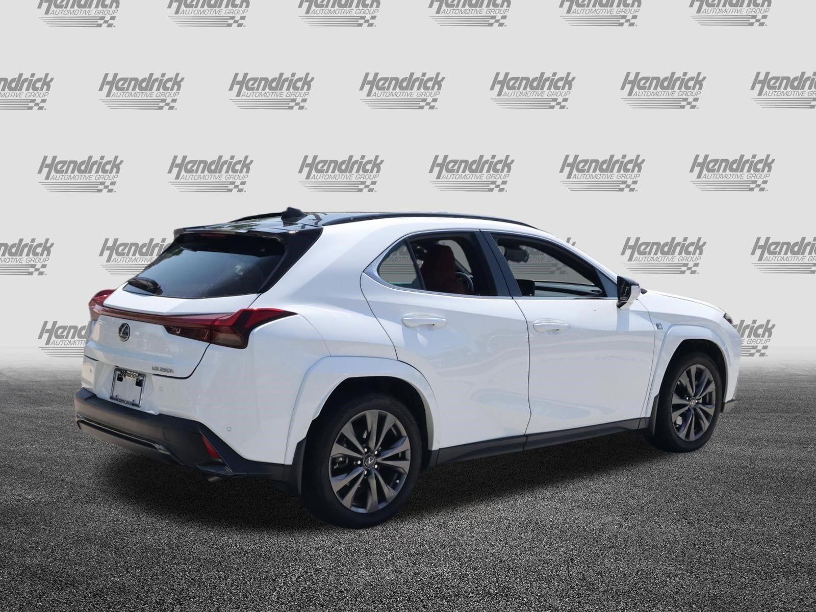 LEXUS UX 250h F SPORT Handling