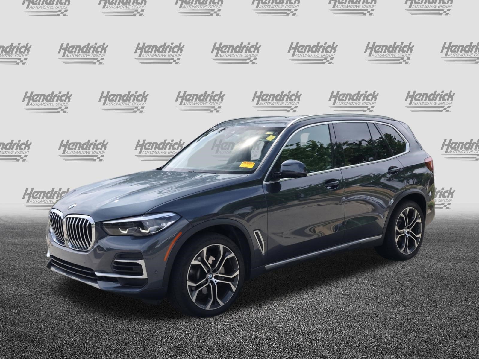 2022 BMW X5 sDrive40i photo 2