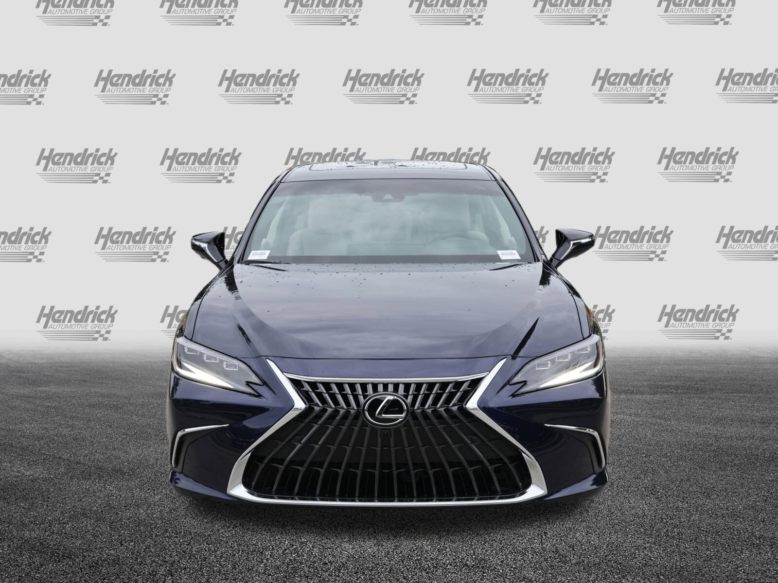 2025 Lexus ES 300h Ultra Luxury photo 3